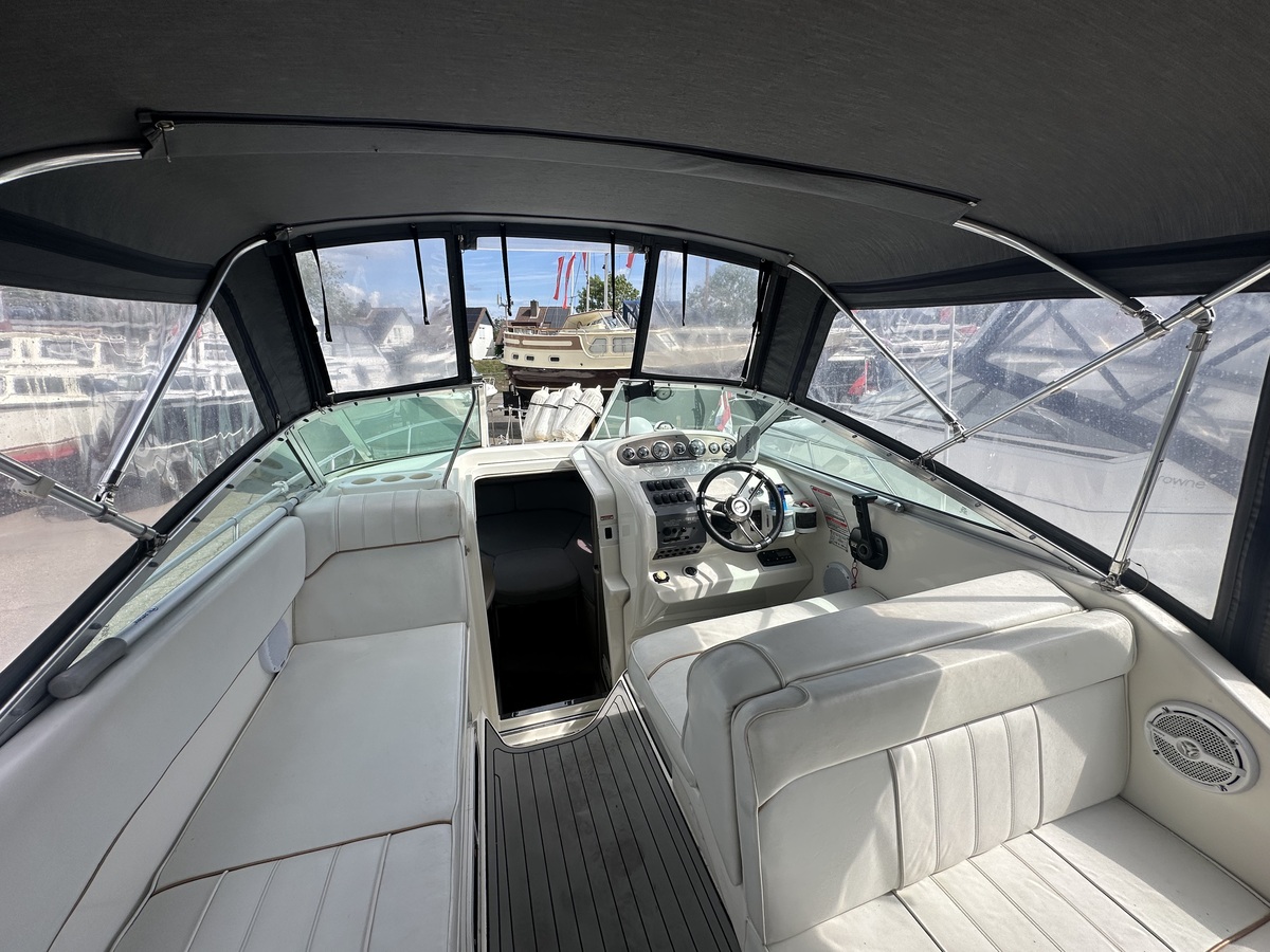 foto: 6 Sea Ray  250 Sundancer