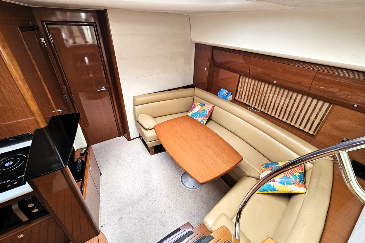 foto: 32 Jeanneau Prestige 42S