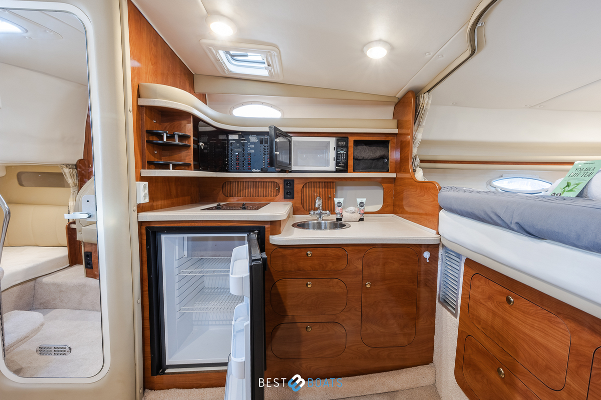 foto: 12 Rinker 342 Fiesta Vee