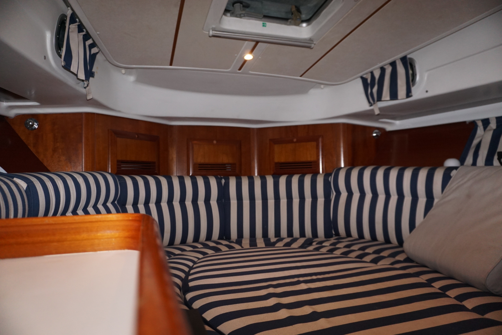 foto: 12 Beneteau Beneteau Ombrine 9.60