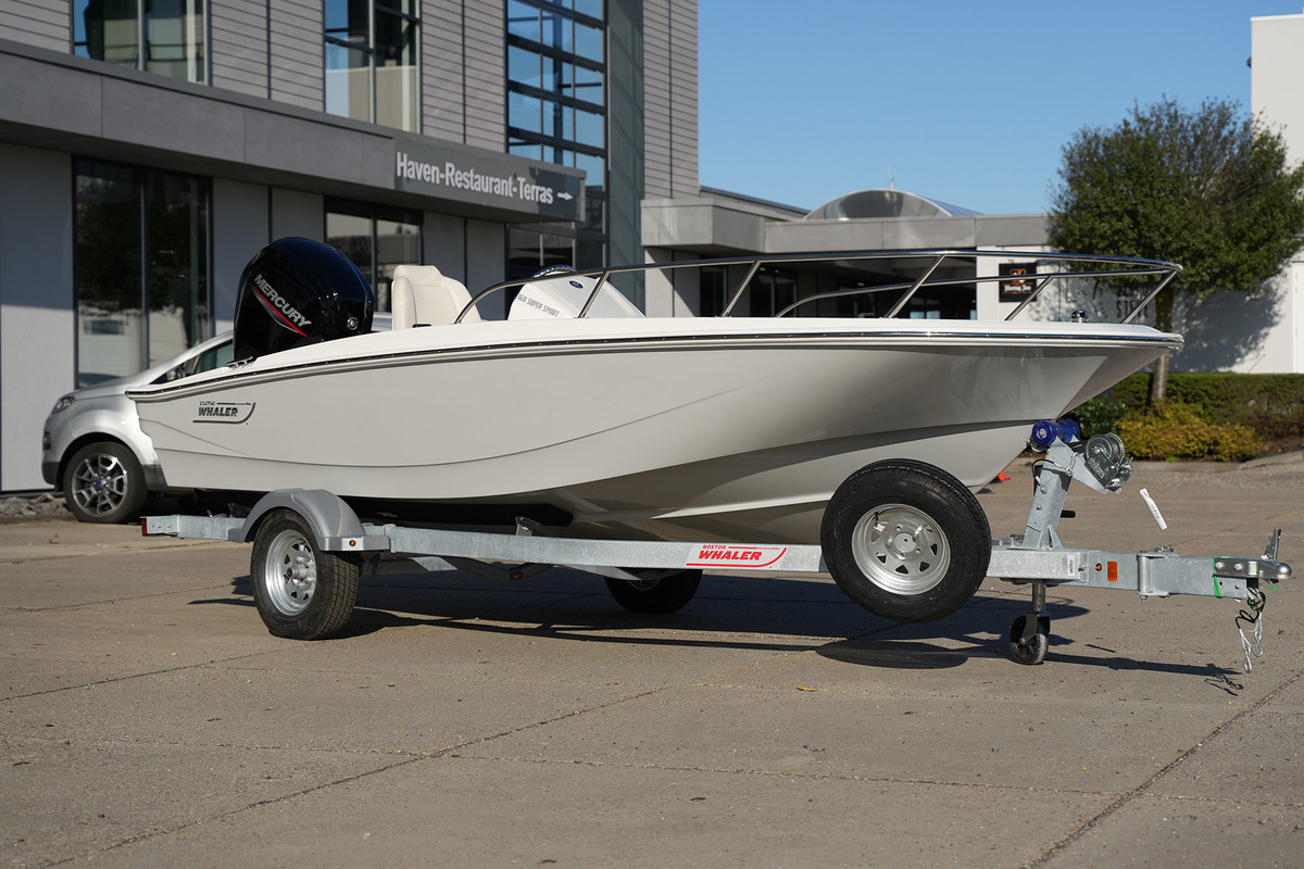 foto: 5 Boston Whaler 160 Super Sport