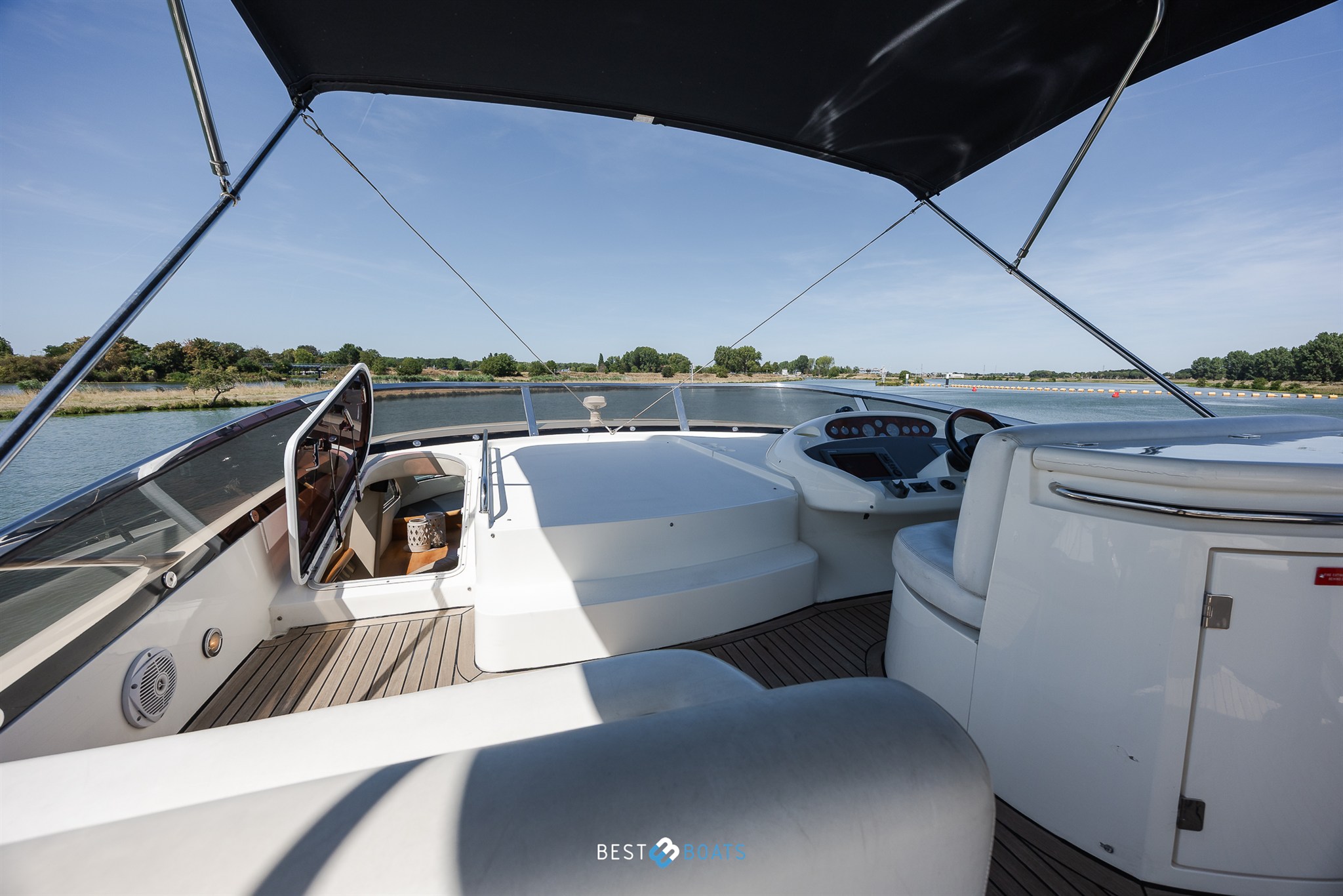 foto: 12 Sunseeker Manhattan 64