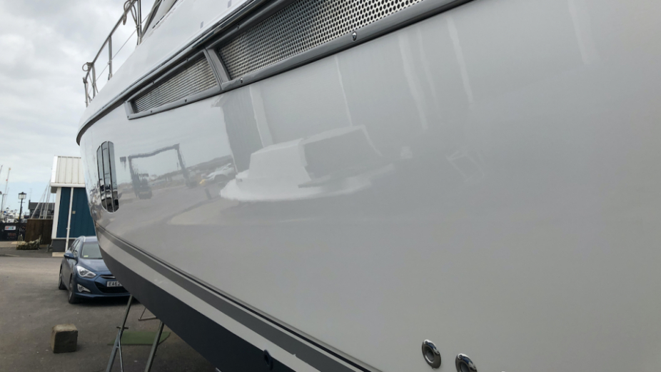 foto: 6 Fairline Phantom 48