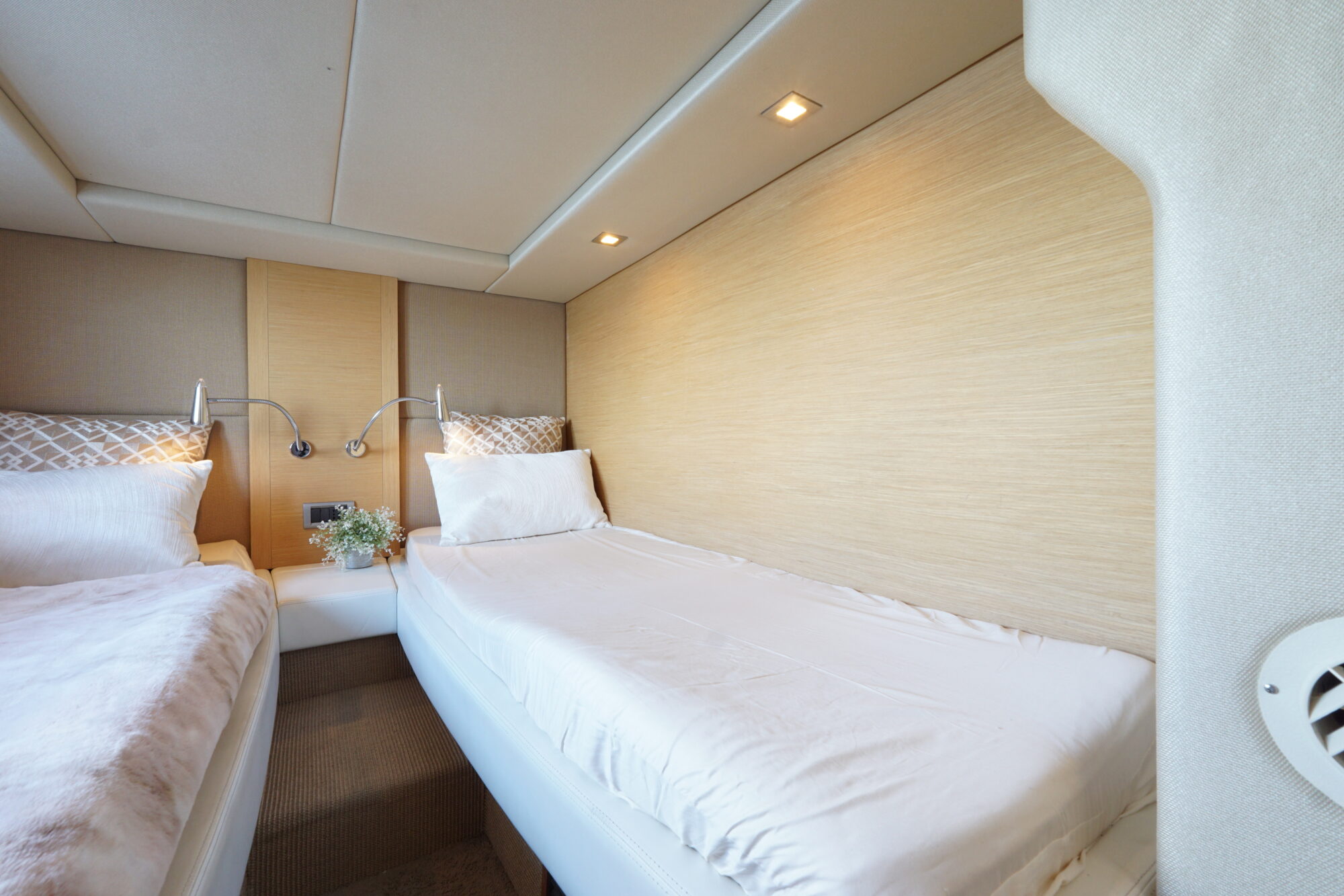 foto: 33 Sessa Sessa C52 HT