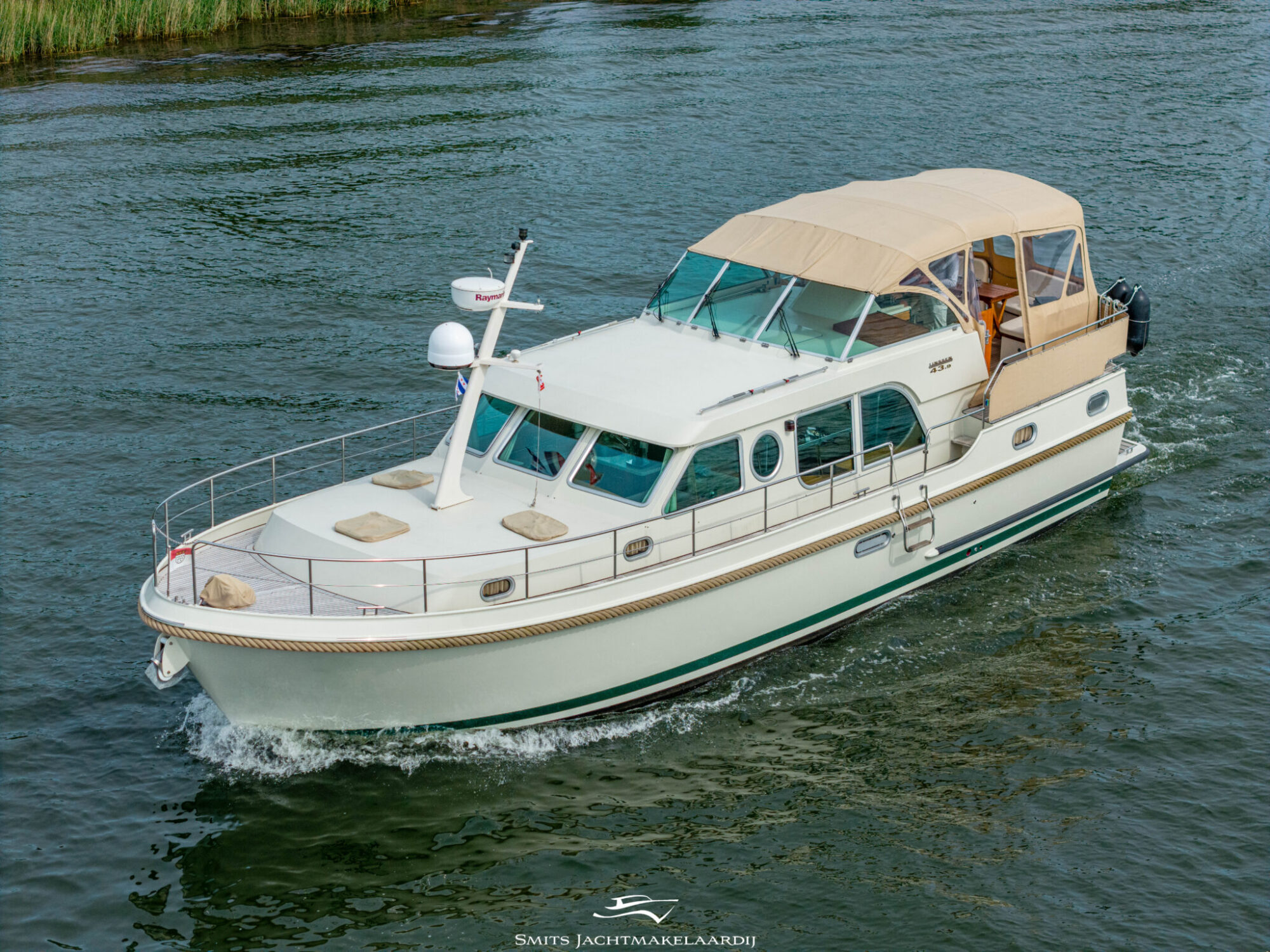 foto: 25 Linssen Linssen Grand Sturdy 43.9 AC