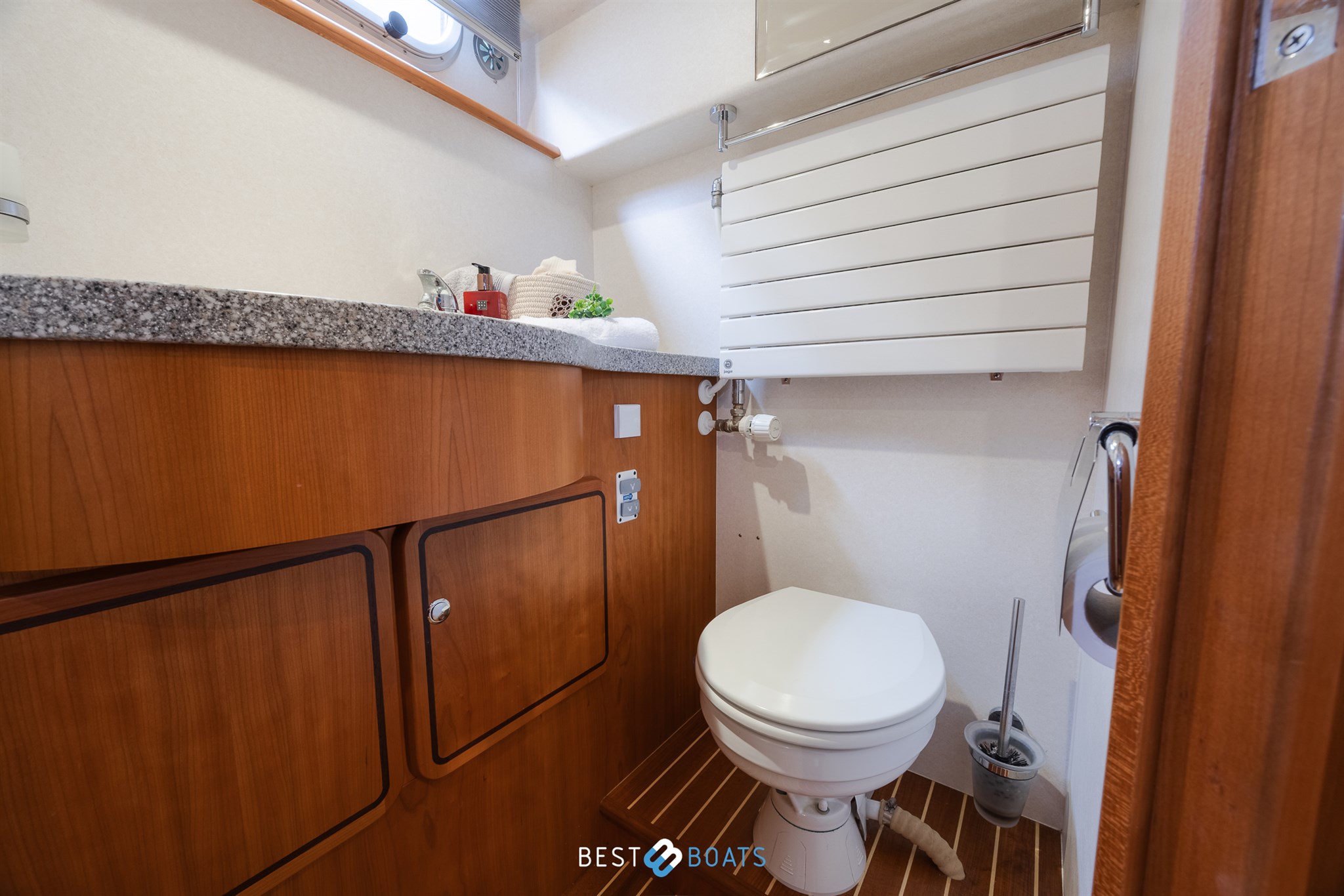 foto: 13 Linssen 430 AC AK MKII