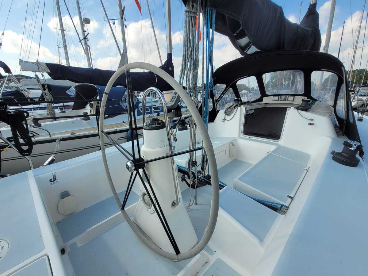 foto: 14 J Boats J105