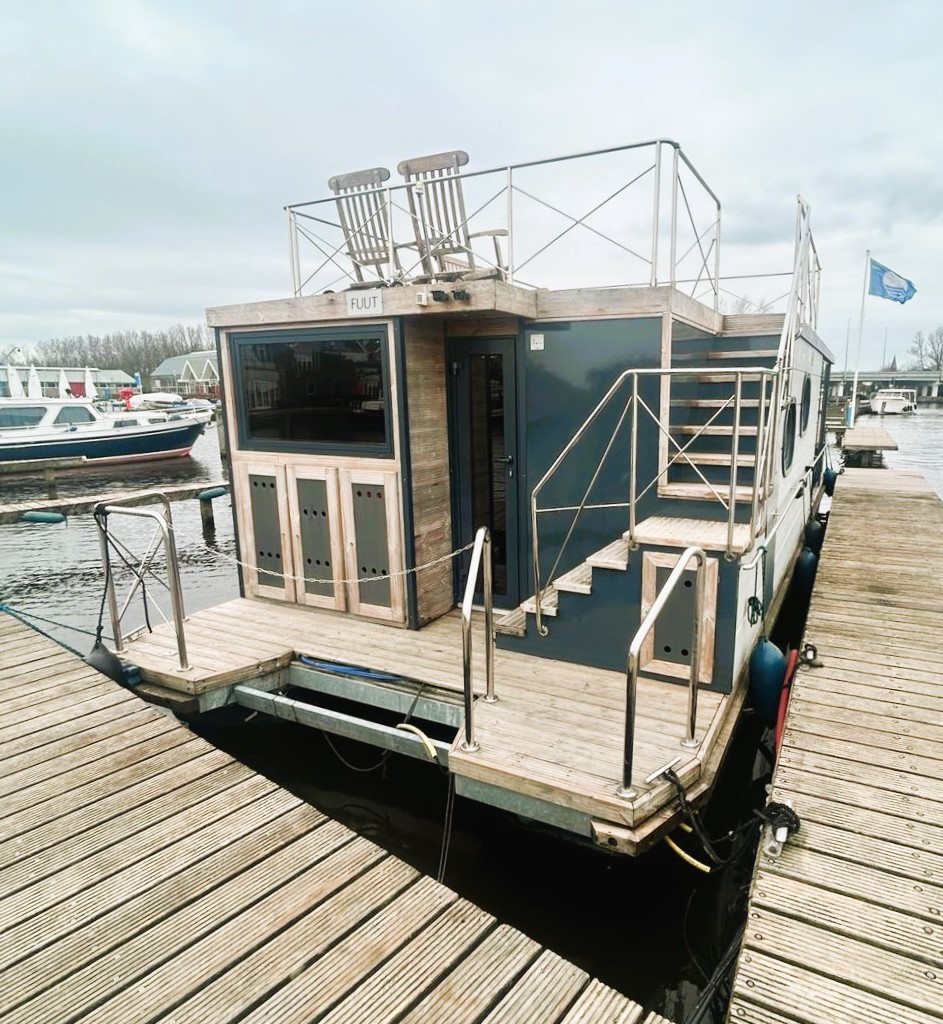 foto: 5 Campi 400, Met Ligplaats In Uitgeest