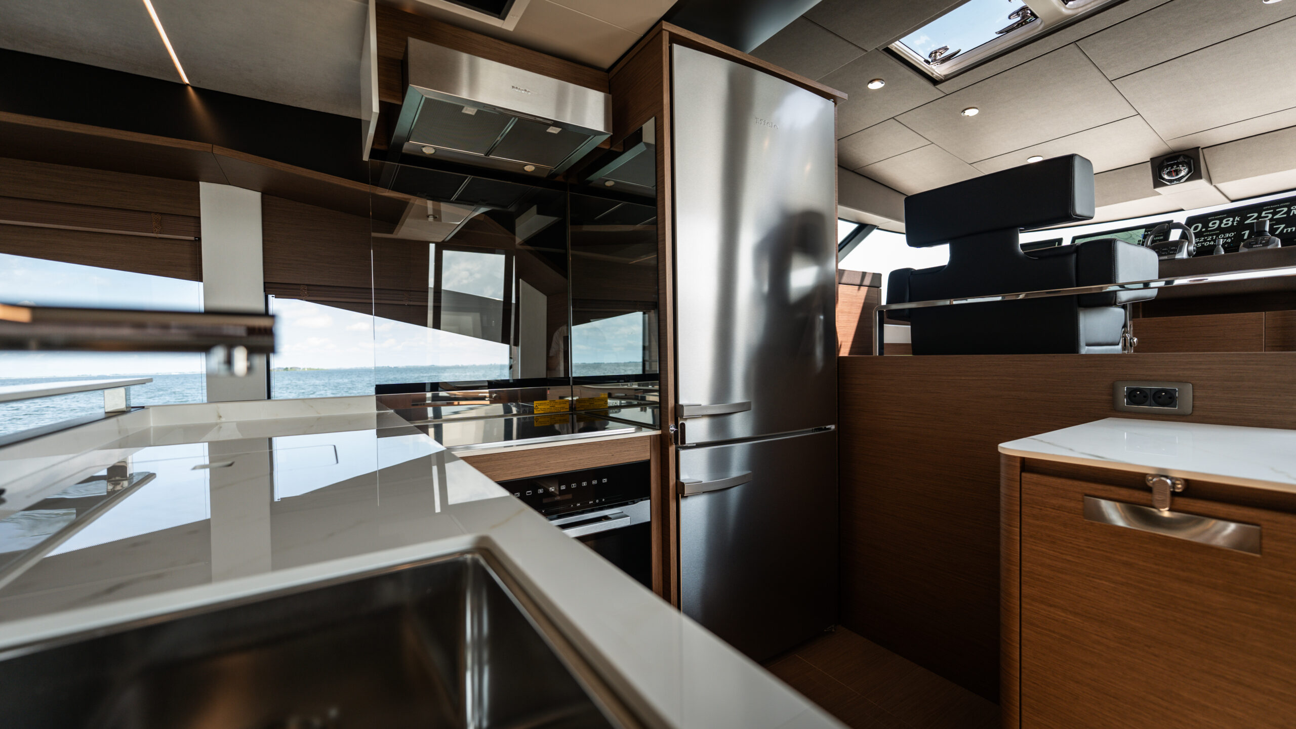 foto: 42 Prestige X70