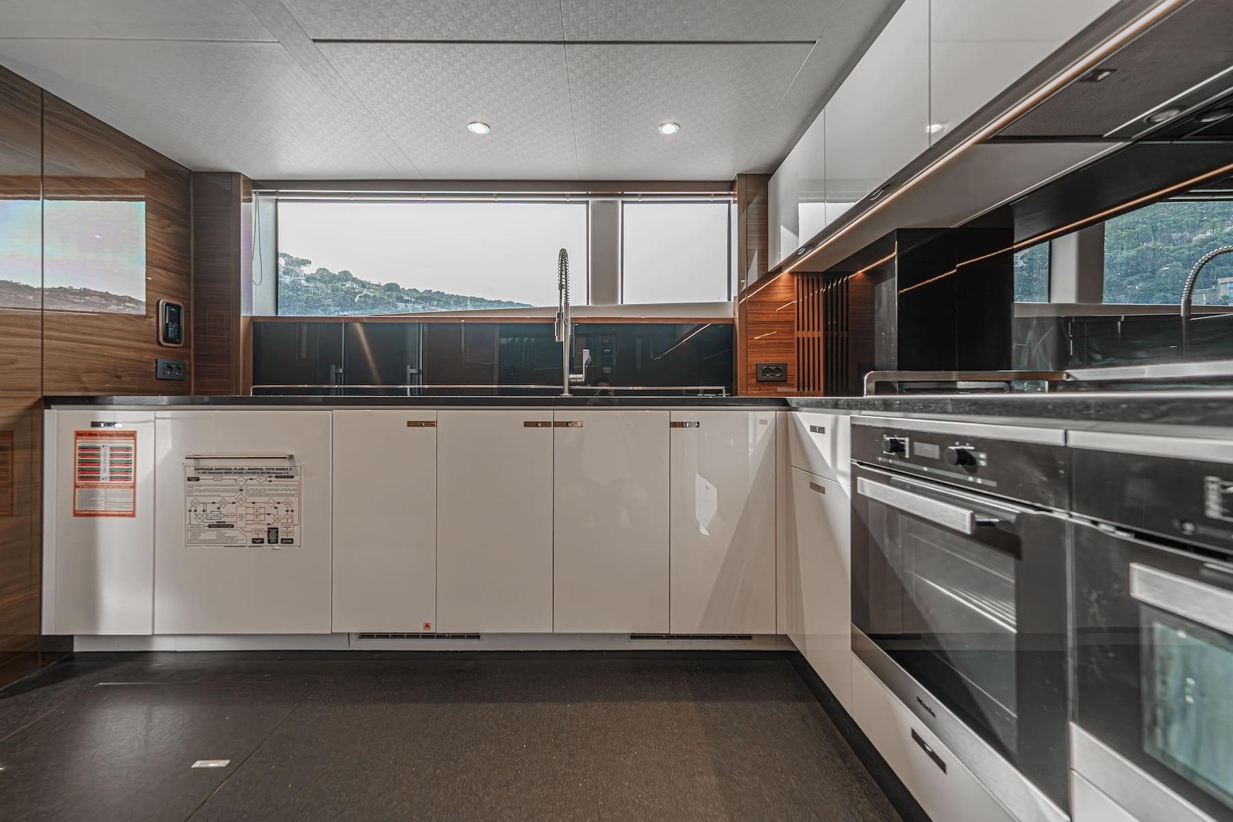 foto: 12 Princess  M 35