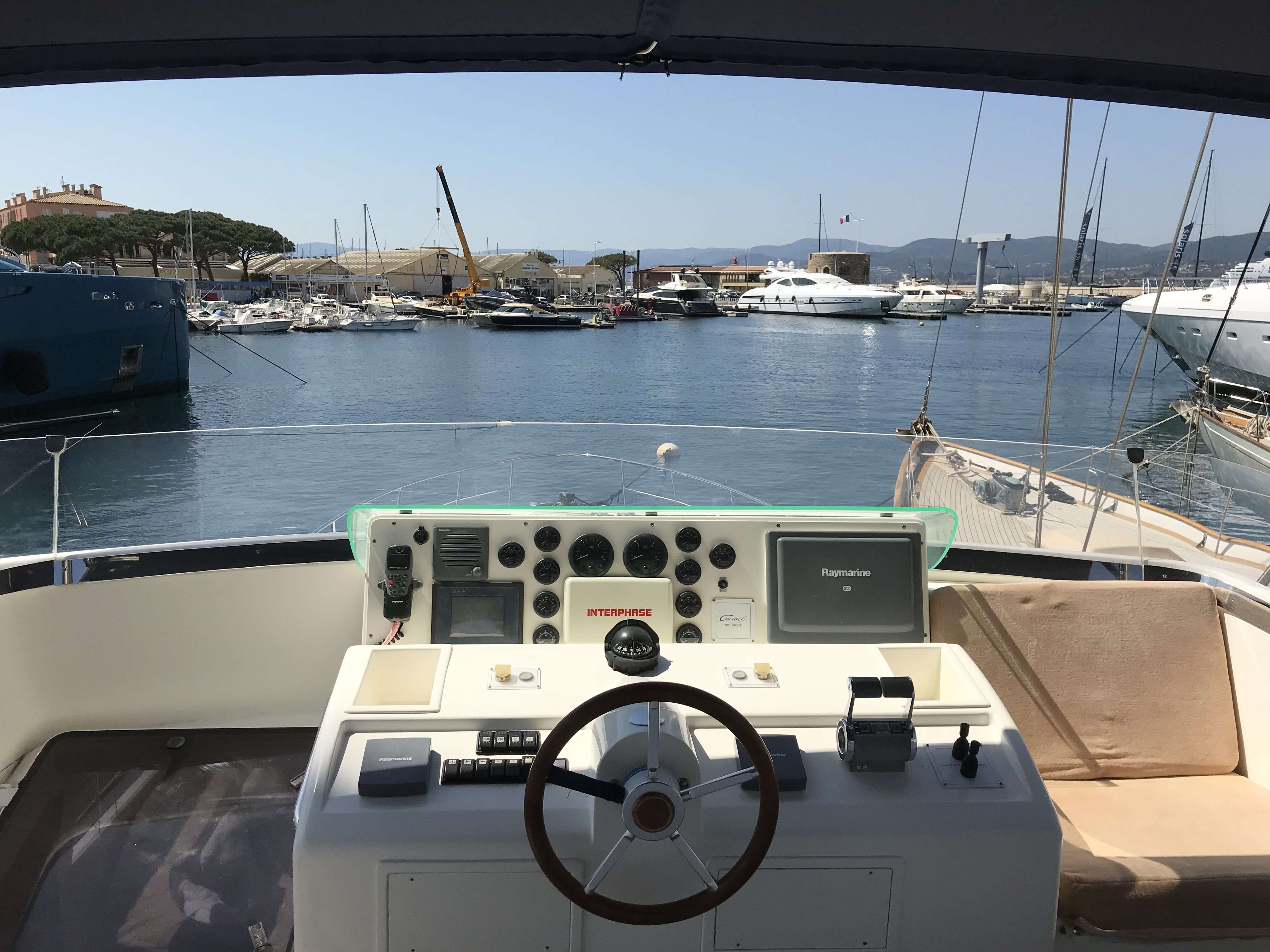 foto: 5 Guy Couach 195