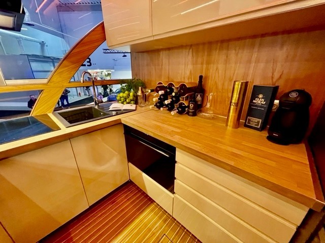 foto: 6 Houseboat Holiday HB 39 Elektrisch En Hybride + Sauna