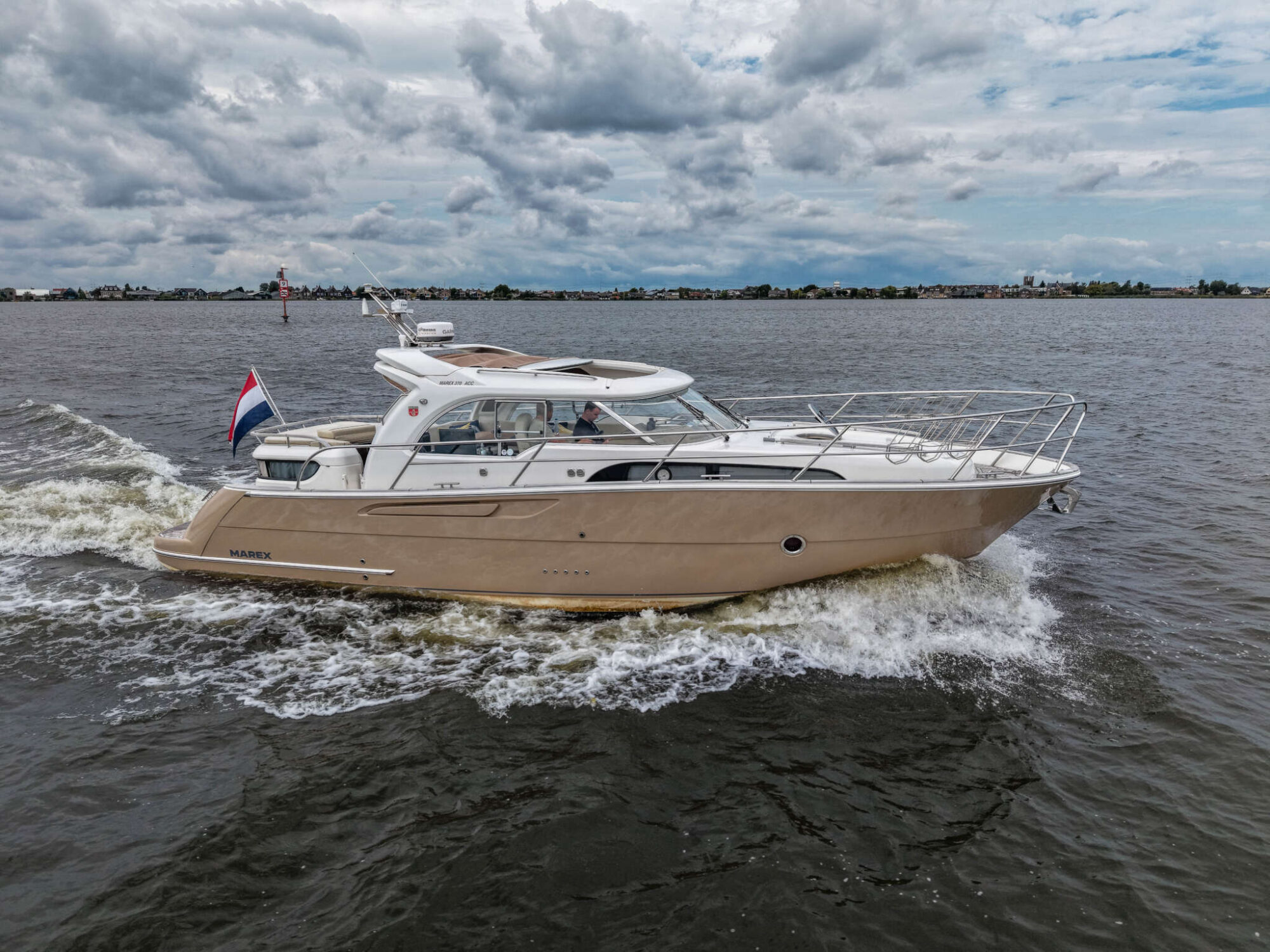 foto: 13 Marex Marex 370 ACC