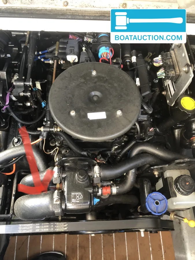 foto: 7 Chaparral 2370 SL