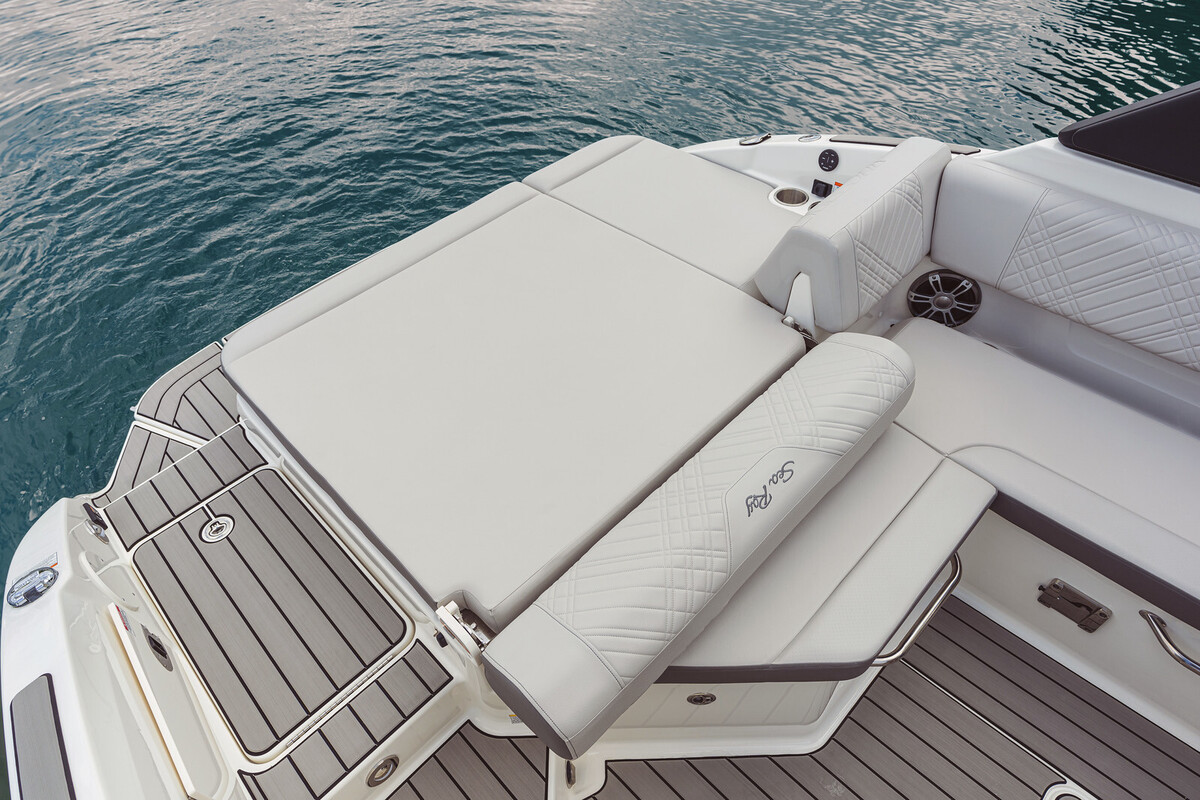 foto: 7 Sea Ray SDX 250  