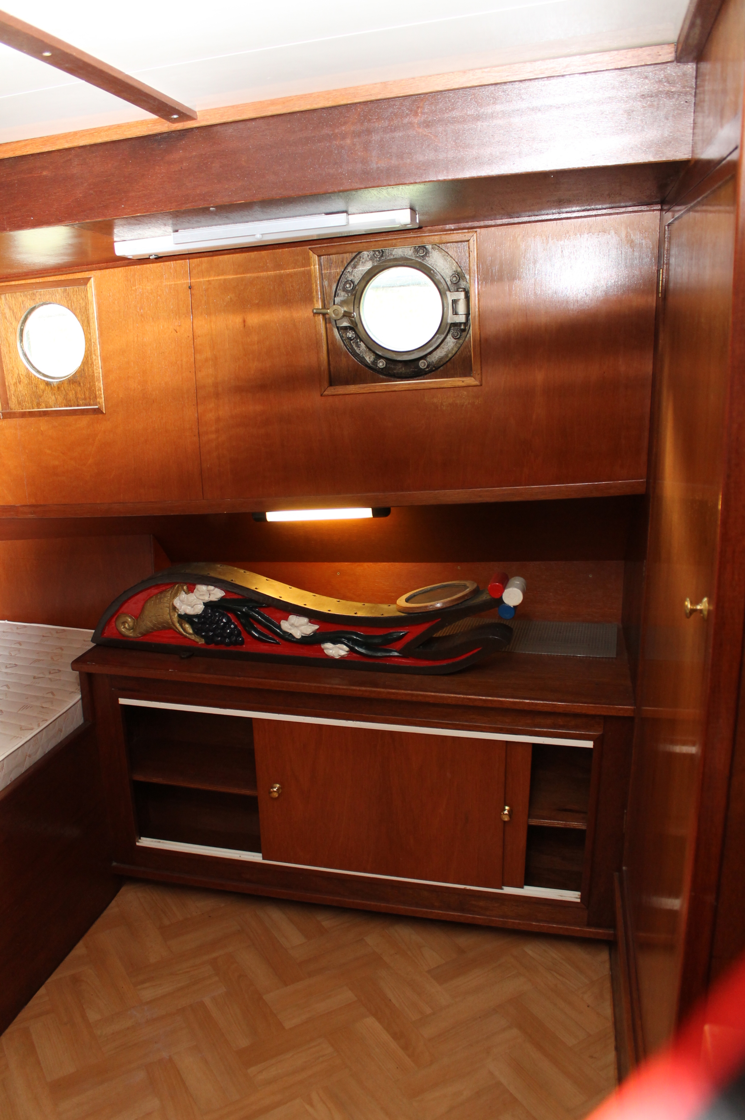 foto: 24 Tjalk Varend Woonschip 19.99