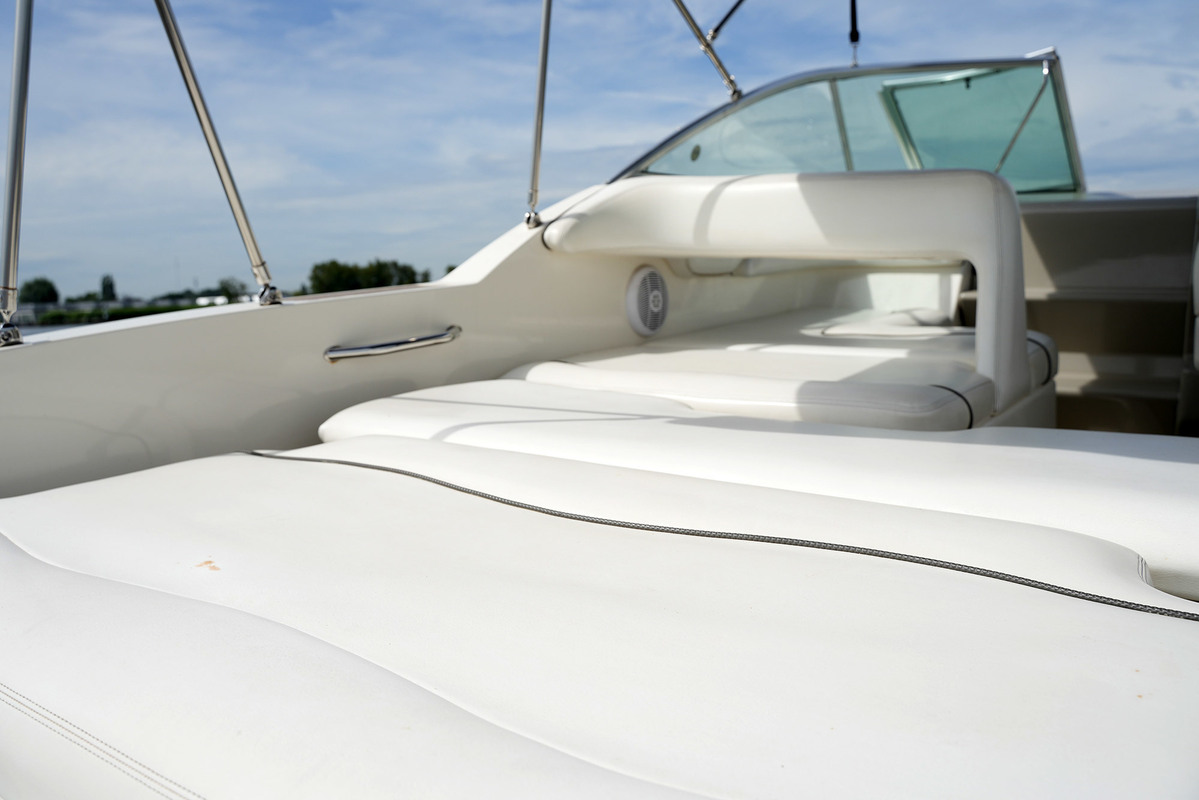 foto: 6 Sea Ray 255 Sundancer