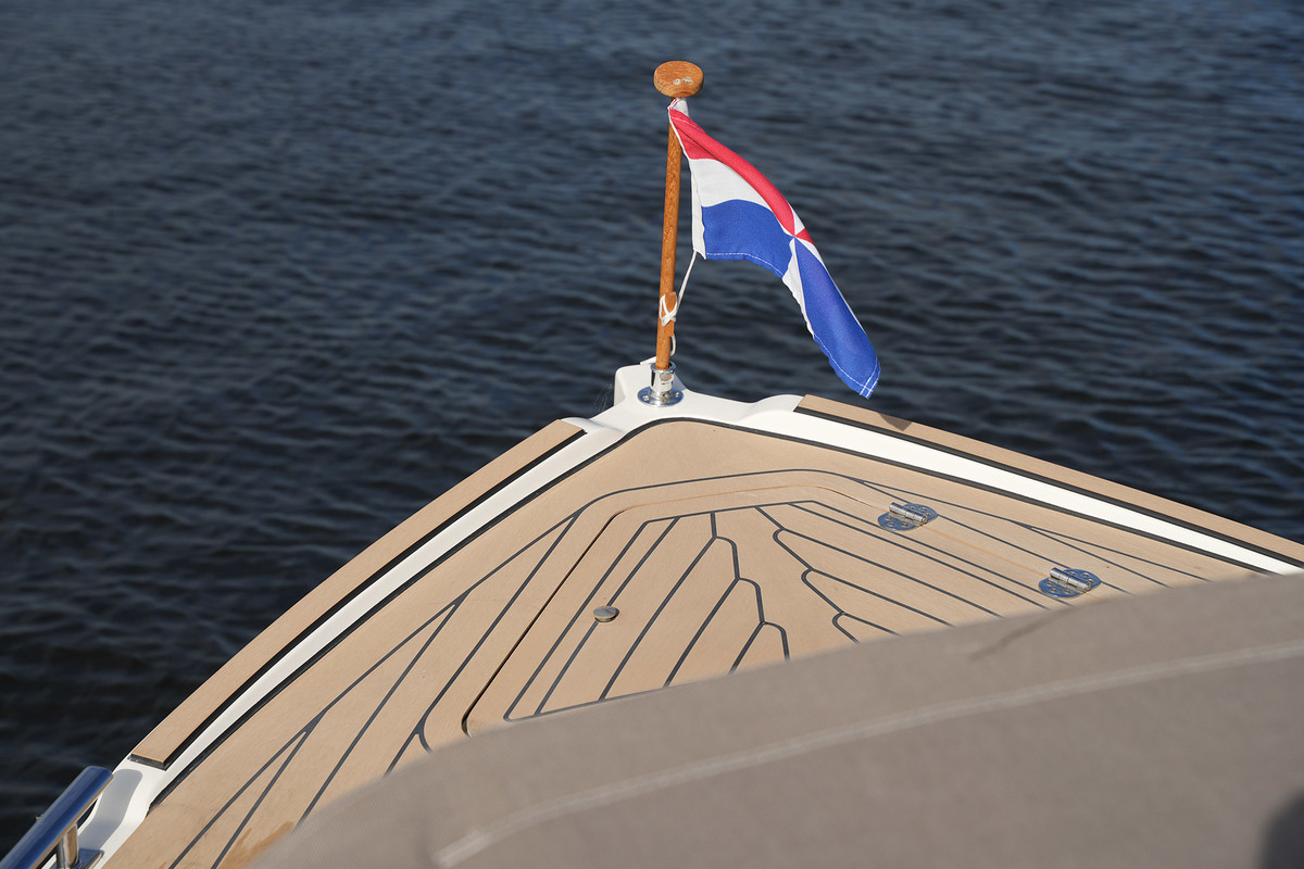 foto: 5 Interboat Intender 780