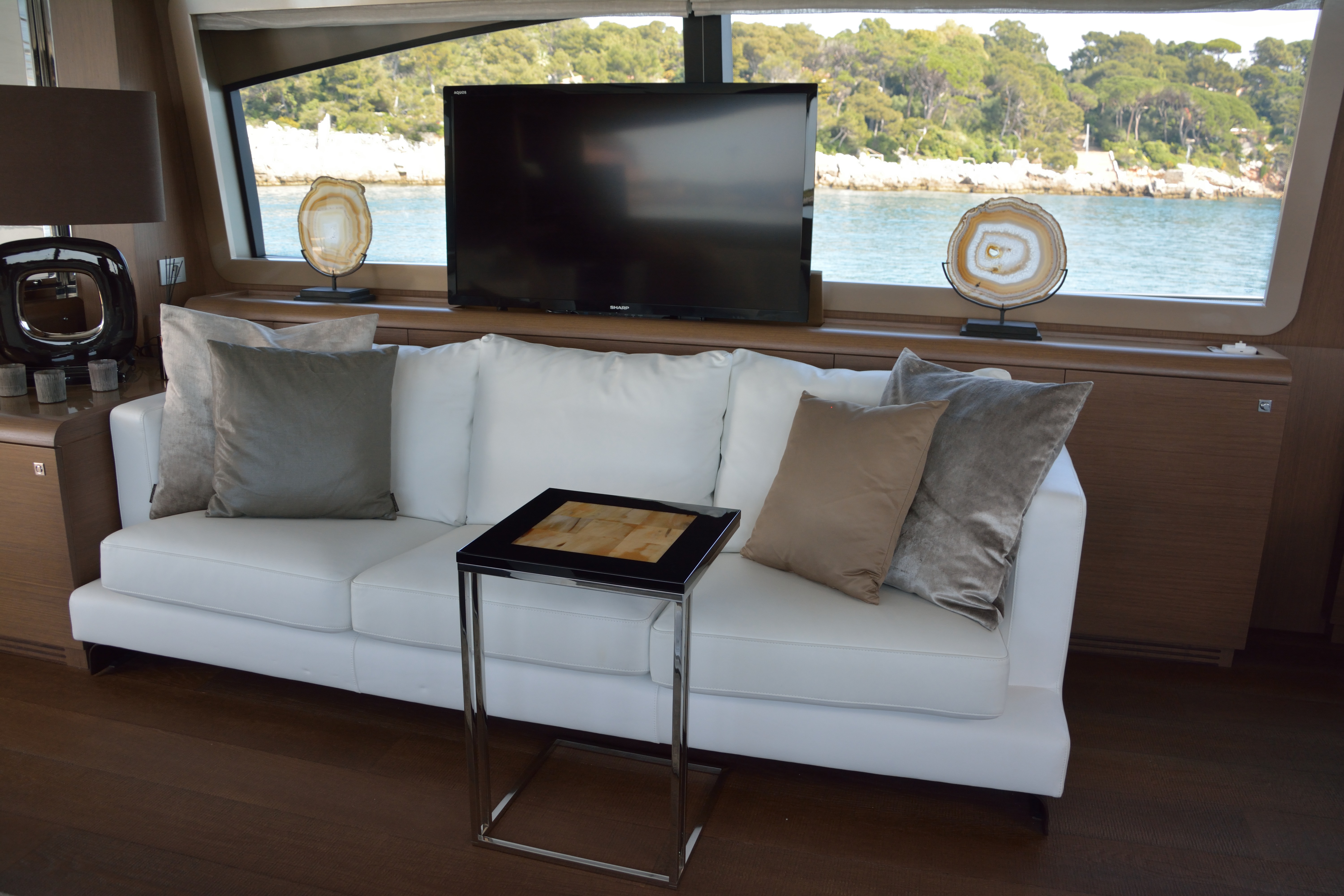 foto: 15 Ferretti 800 HT