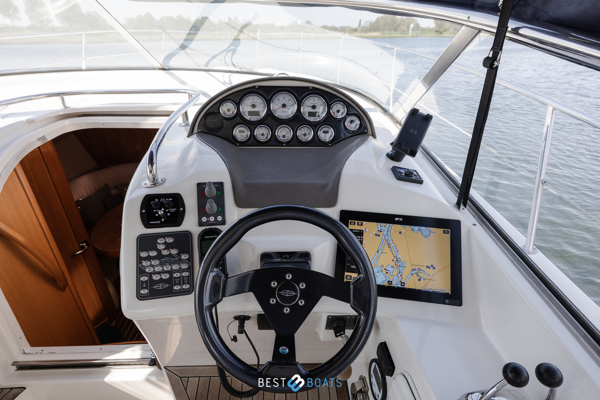 foto: 31 Bavaria Sport 35