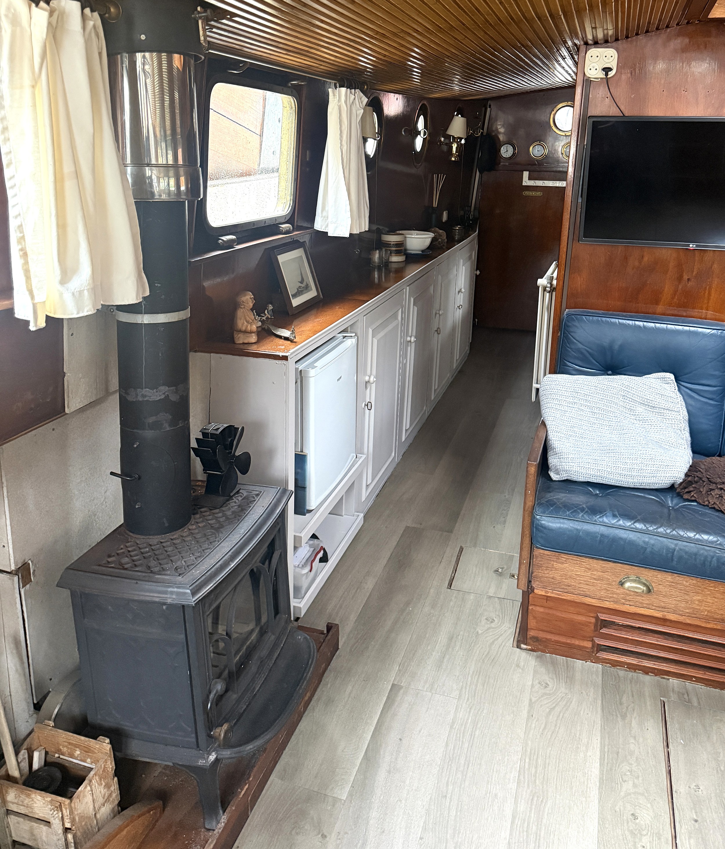 foto: 7 Tjalk Varend Woonschip