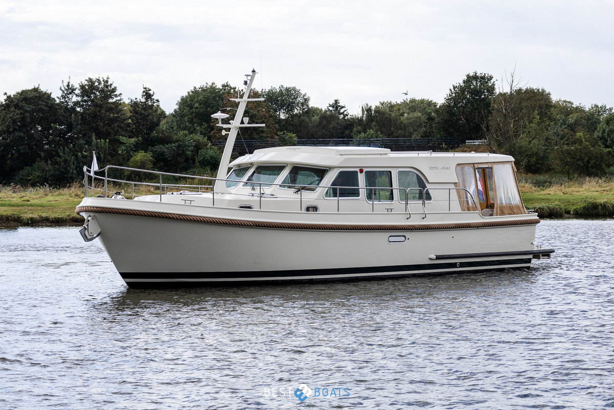 foto: 12 Linssen Grand Sturdy 40.0 Sedan