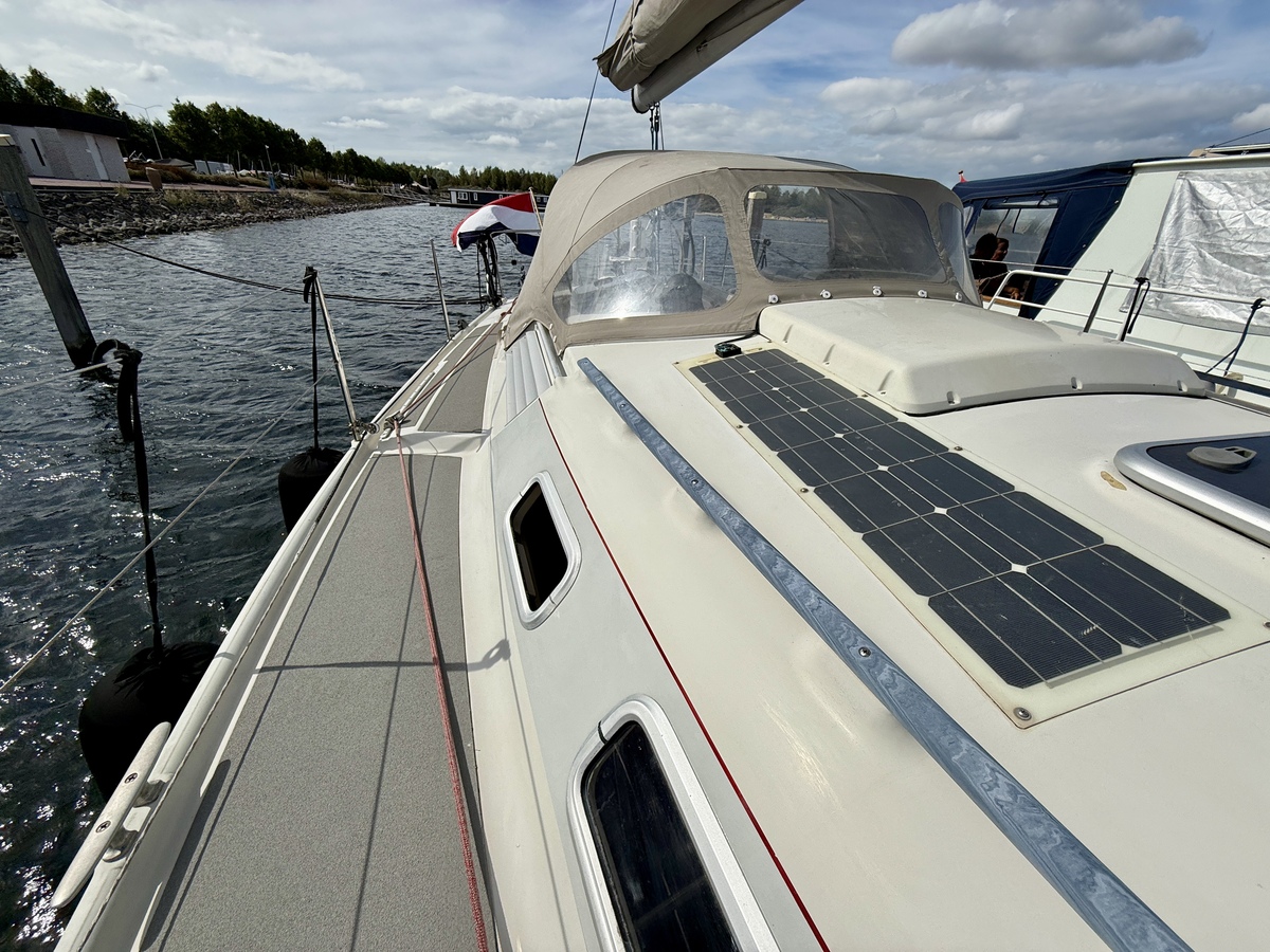 foto: 8 Dehler 37 cws 3-cabins