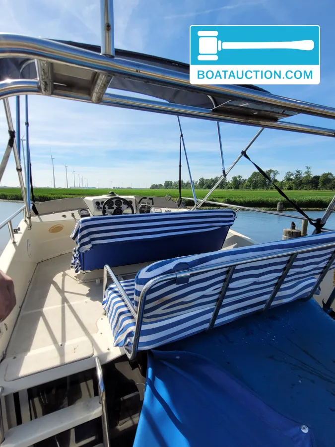 foto: 13 Sealine 305 fly