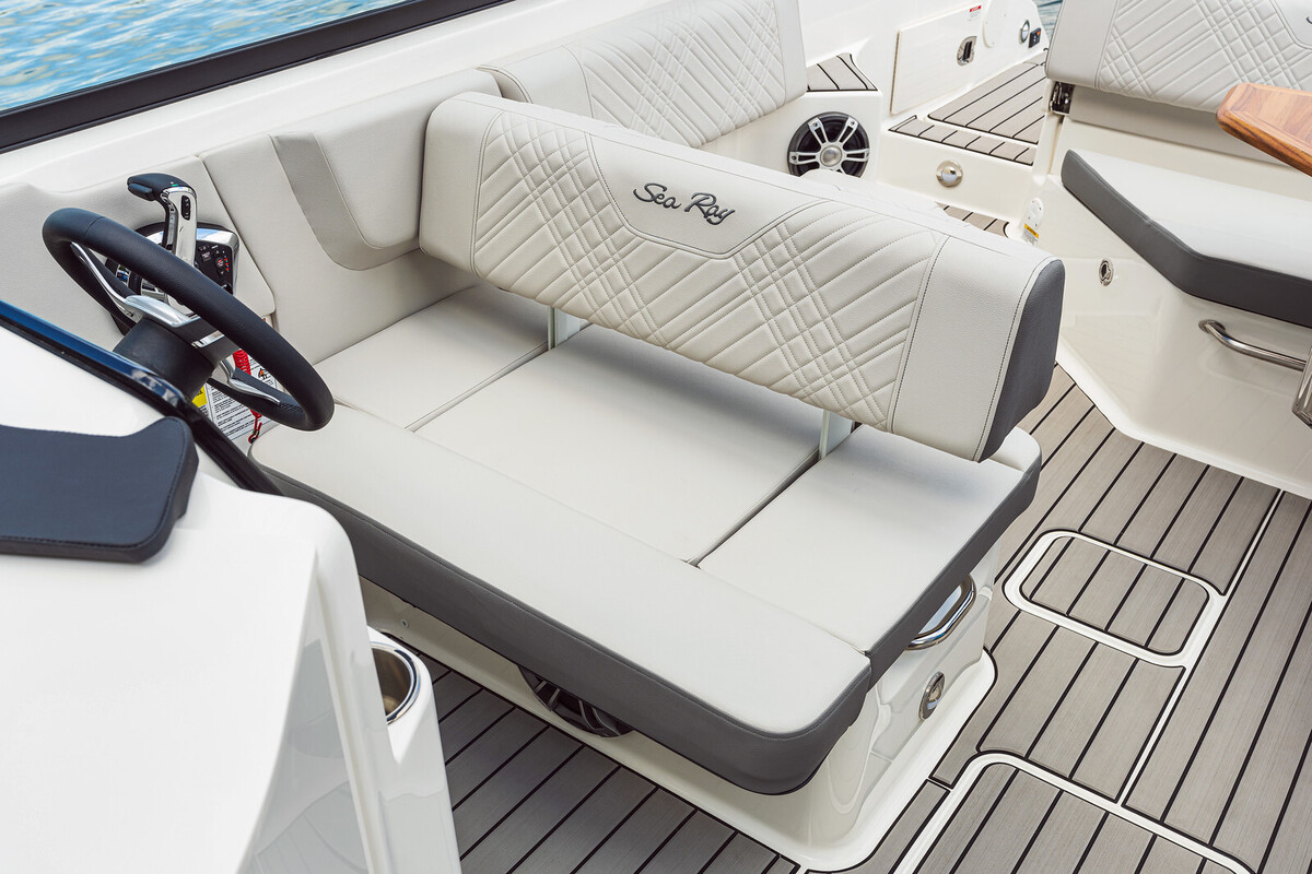 foto: 8 Sea Ray SDX 250  