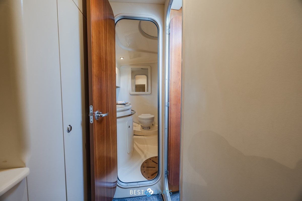 foto: 12 Sessa Marine Oyster 34