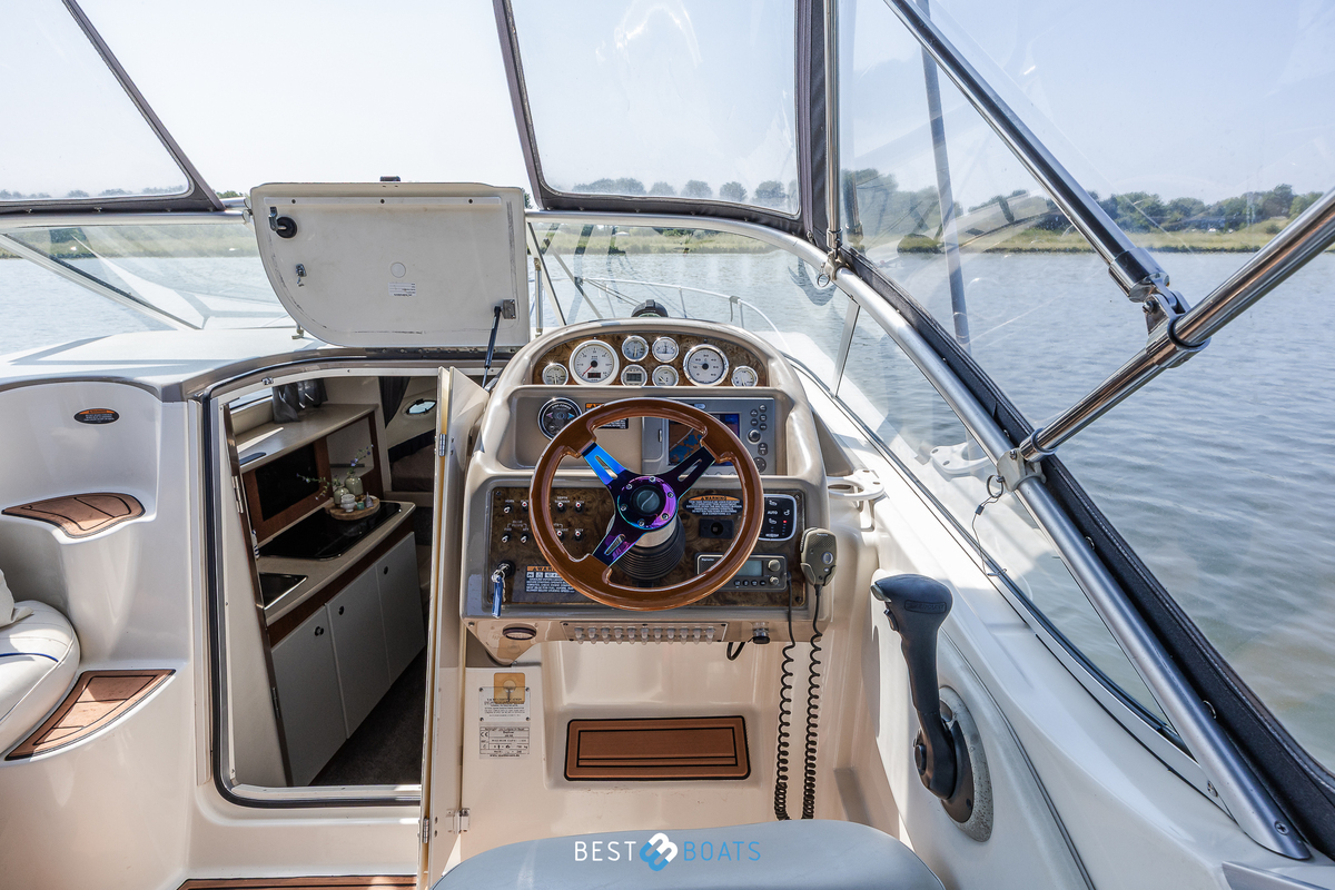foto: 9 Bayliner 285 SB