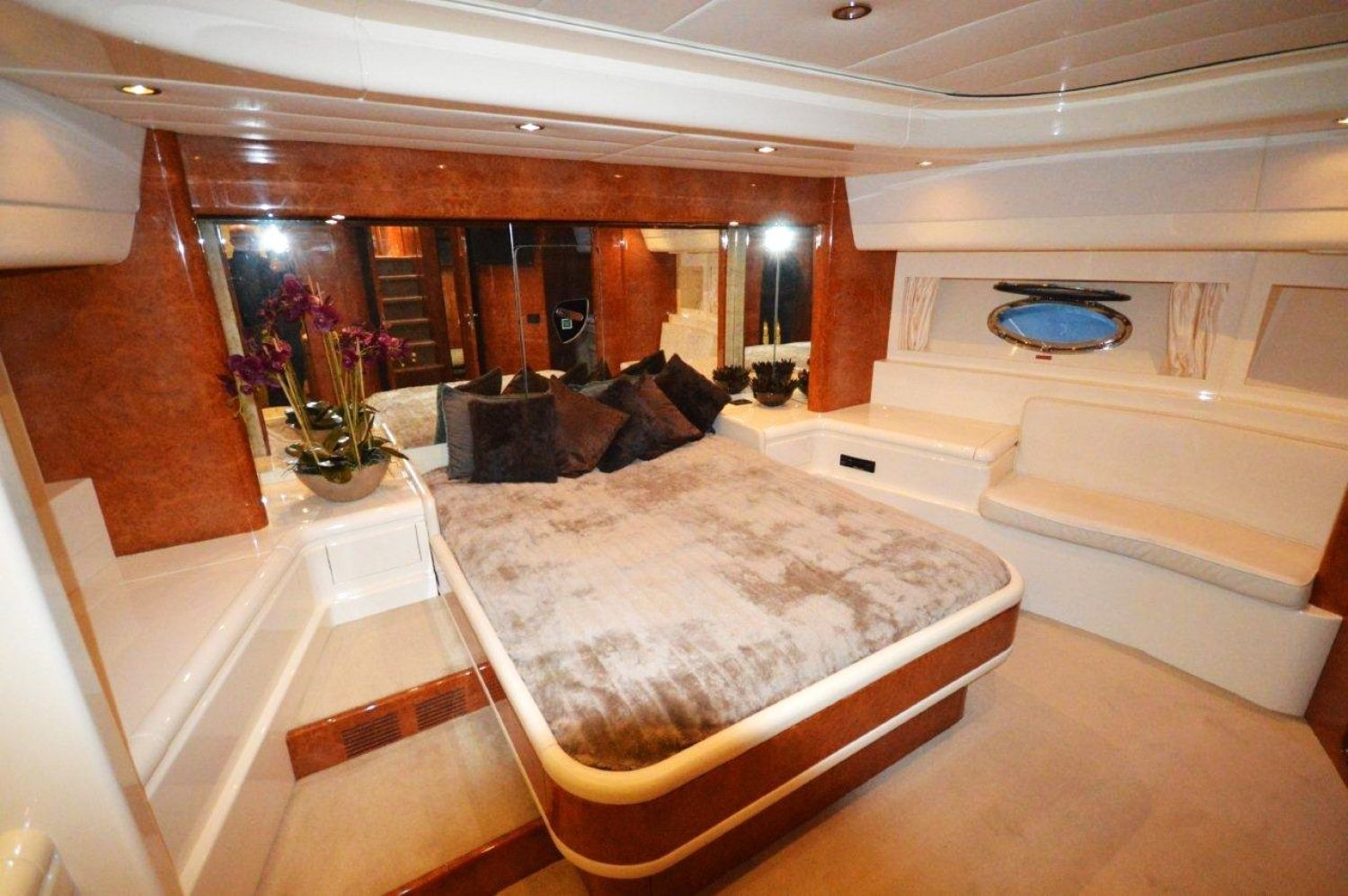 foto: 6 Riva 24 Opera