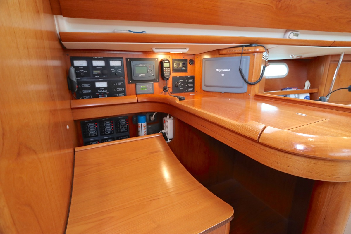 foto: 7 Jeanneau  Sun Odyssey 49 DS