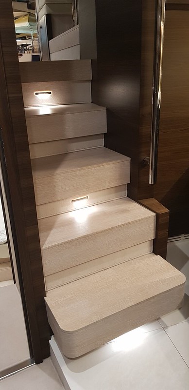 foto: 6 Azimut 50 Fly