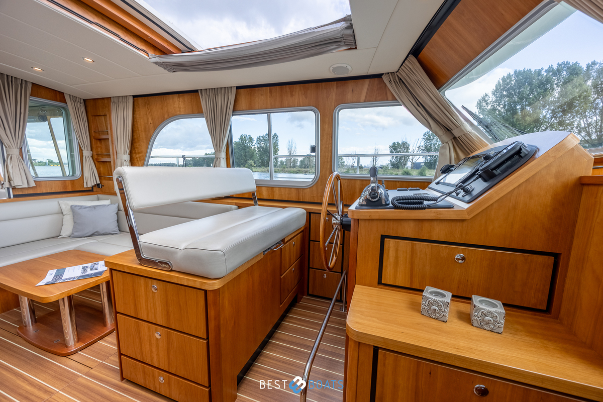 foto: 13 Linssen Grand Sturdy 40.0 Sedan