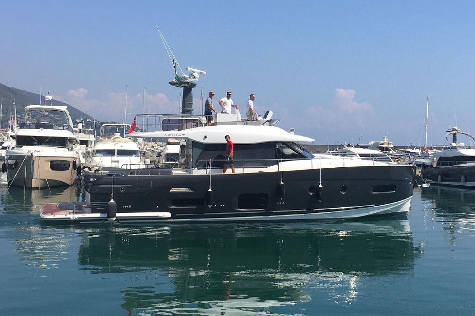 foto: 12 Azimut Magellano 53