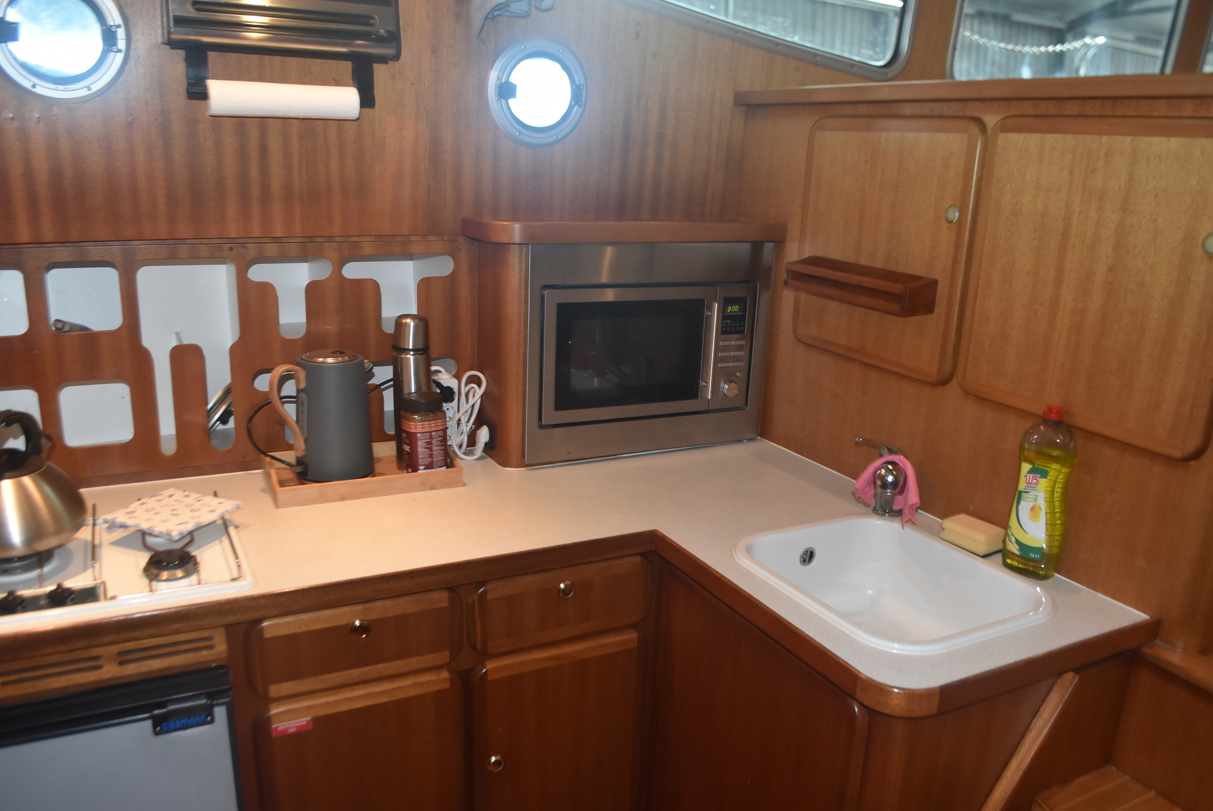 foto: 14 Linssen 380 AC