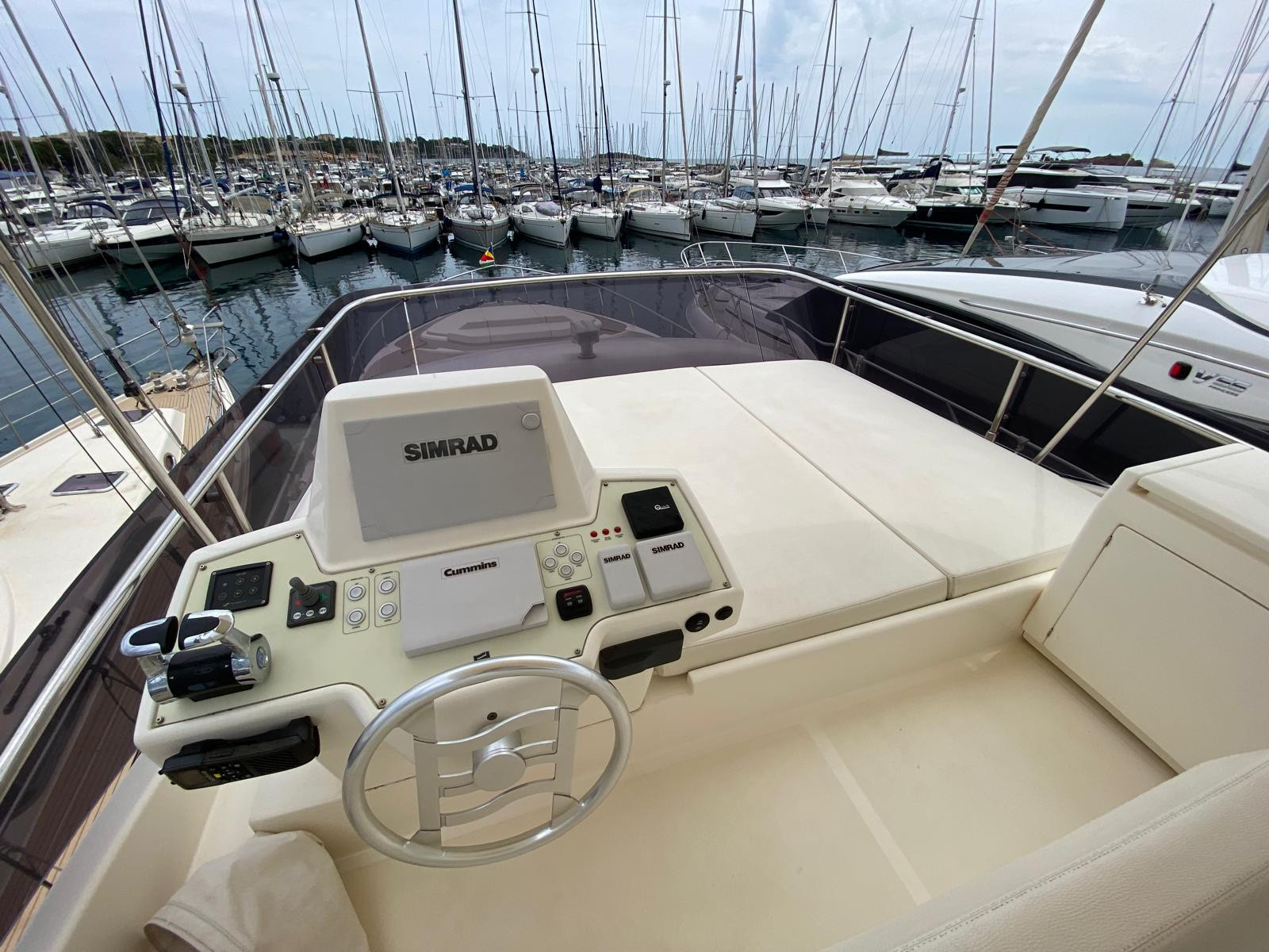 foto: 9 Ferretti 550