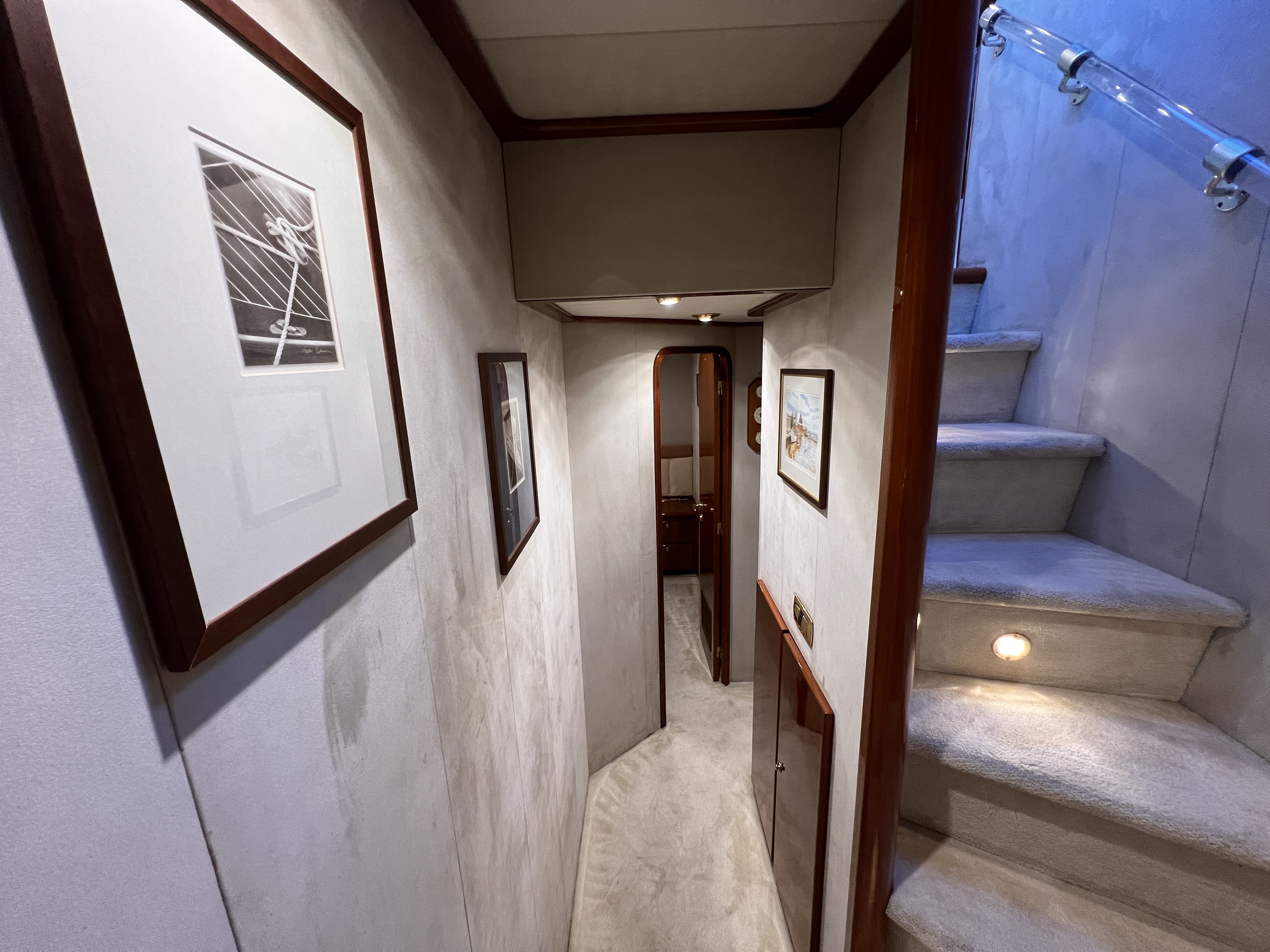 foto: 11 Monte Fino 64 ( varend woonschip )