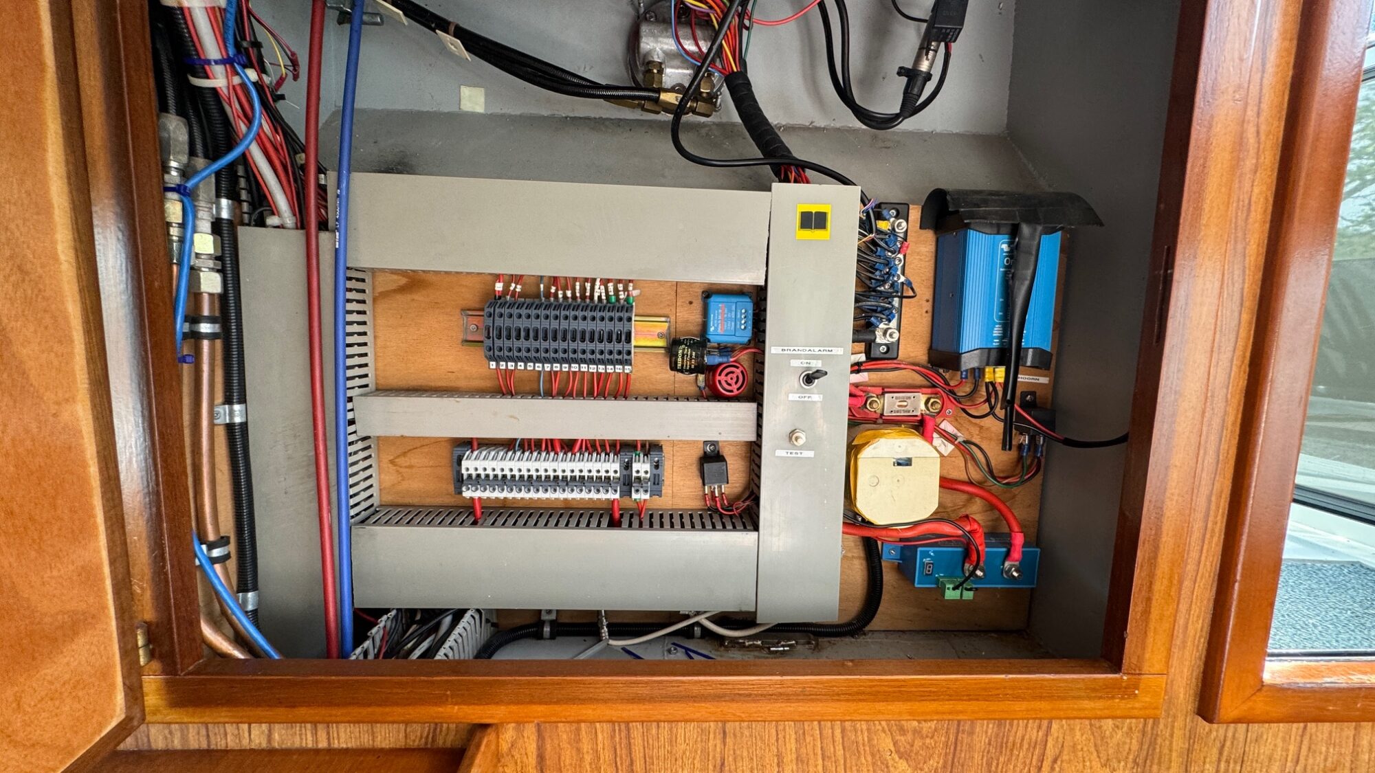 foto: 7 Vri-Jon Vri-Jon Contessa 37 AK Cabrio