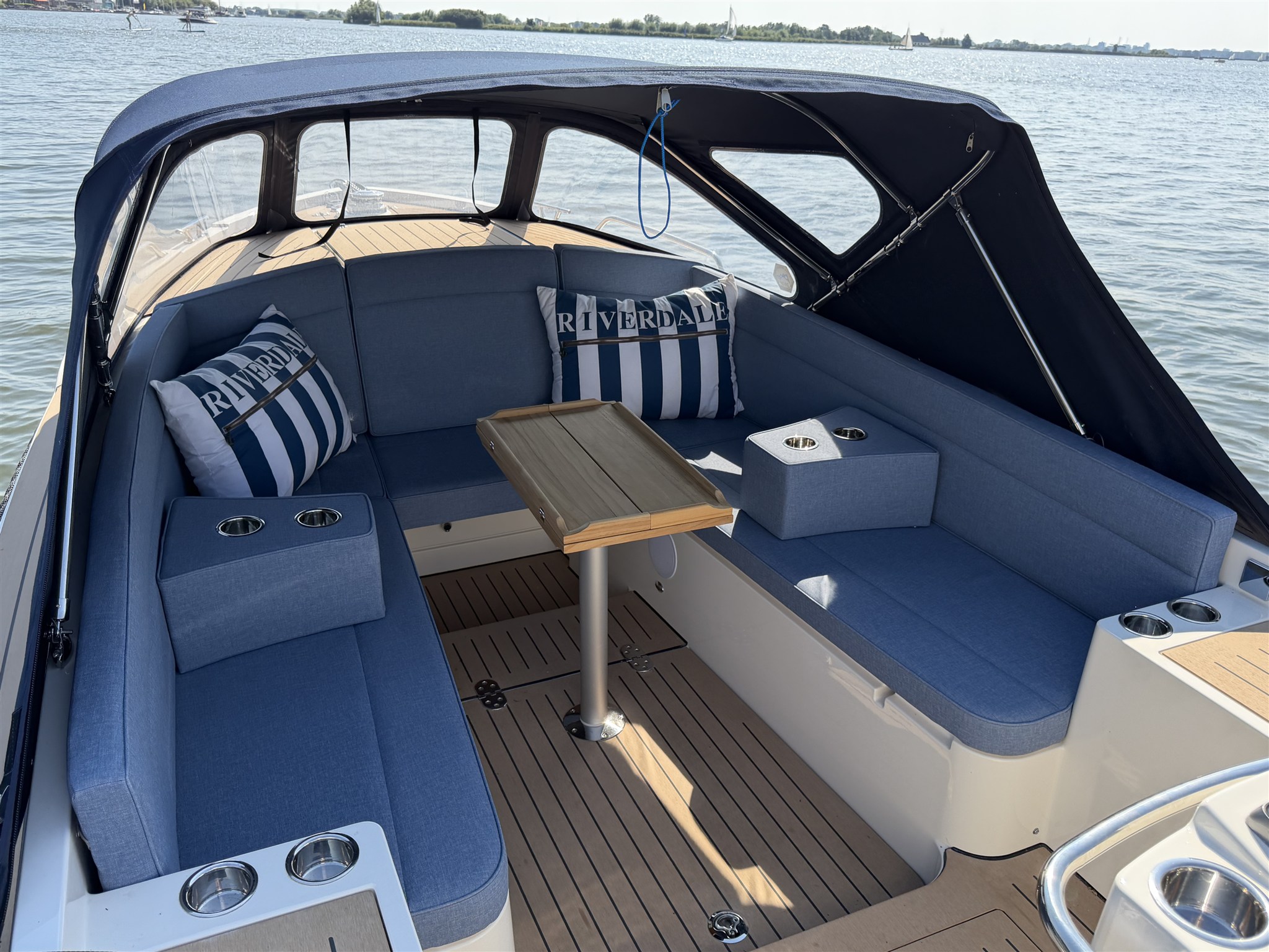 foto: 13 Interboat Intender 750 Cabin