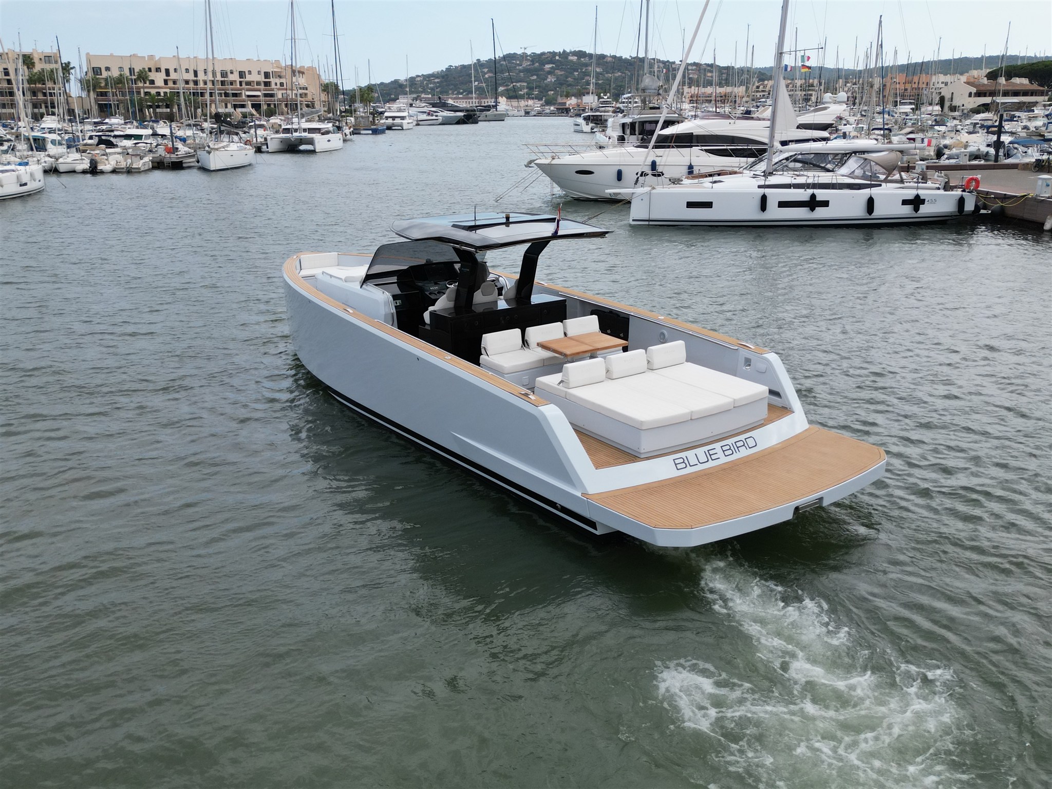 foto: 8 Pardo Yachts 43