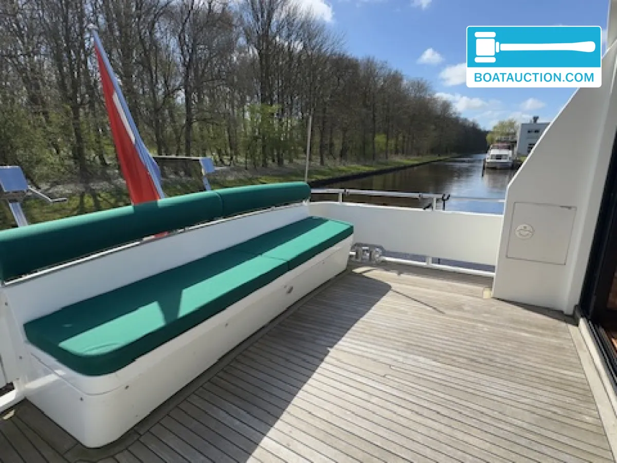 foto: 23 De Vries Lentsch 14.80 pilothouse