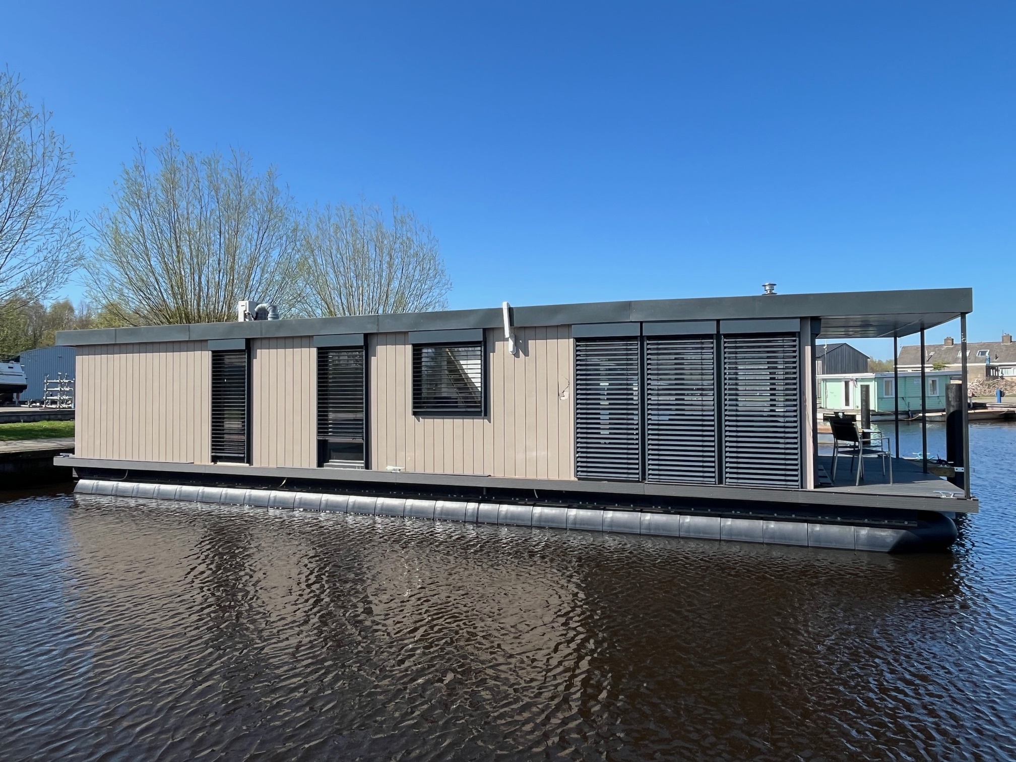 foto: 10 Dock 25 Houseboat 16 X 5 (met Ligplaats)
