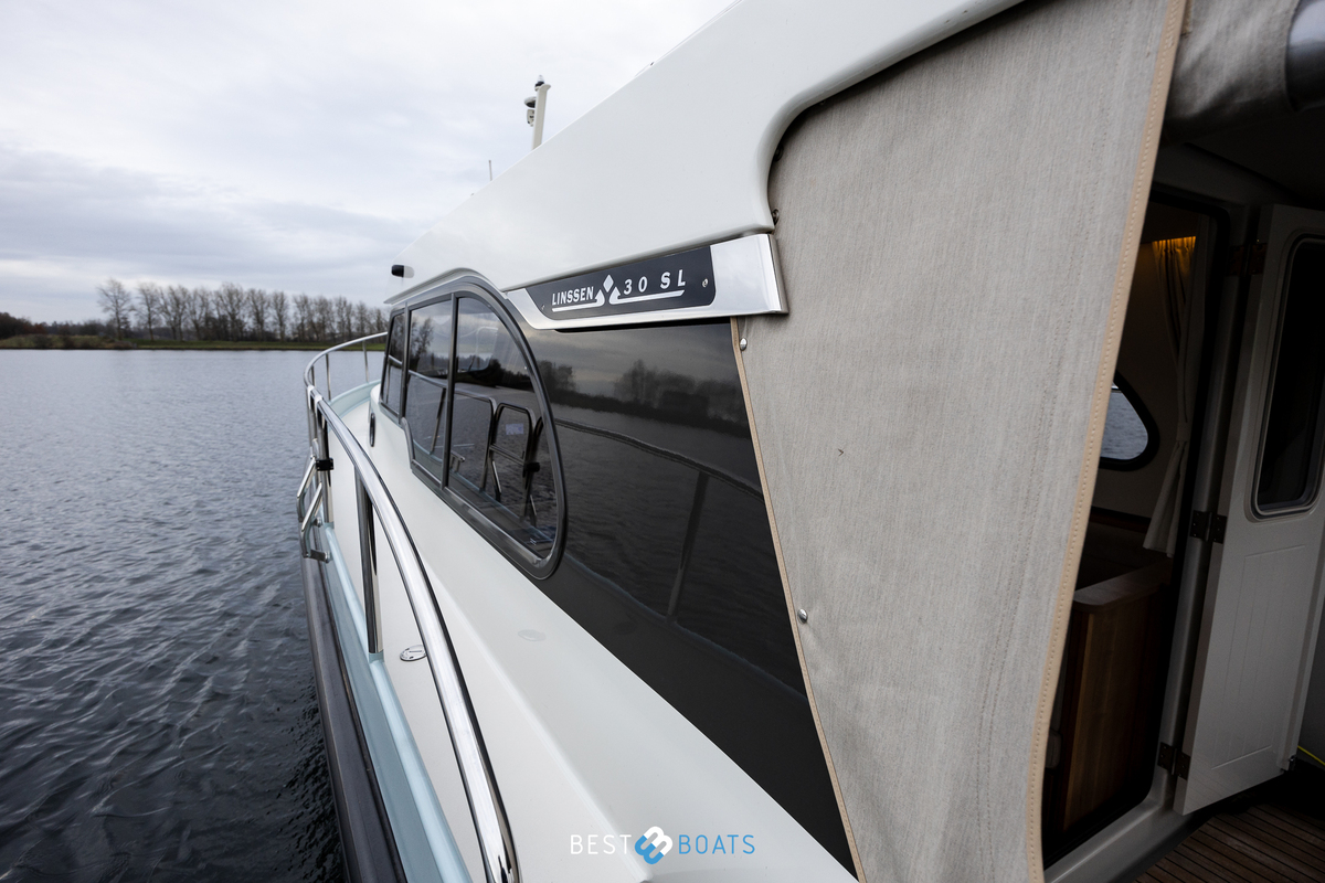 foto: 8 Linssen 30 SL Sedan