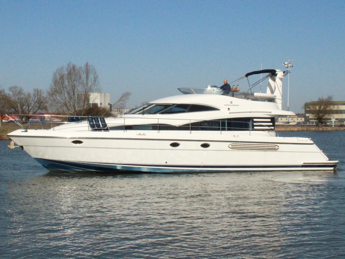 hoofdfoto: 1 Fairline Squadron 52