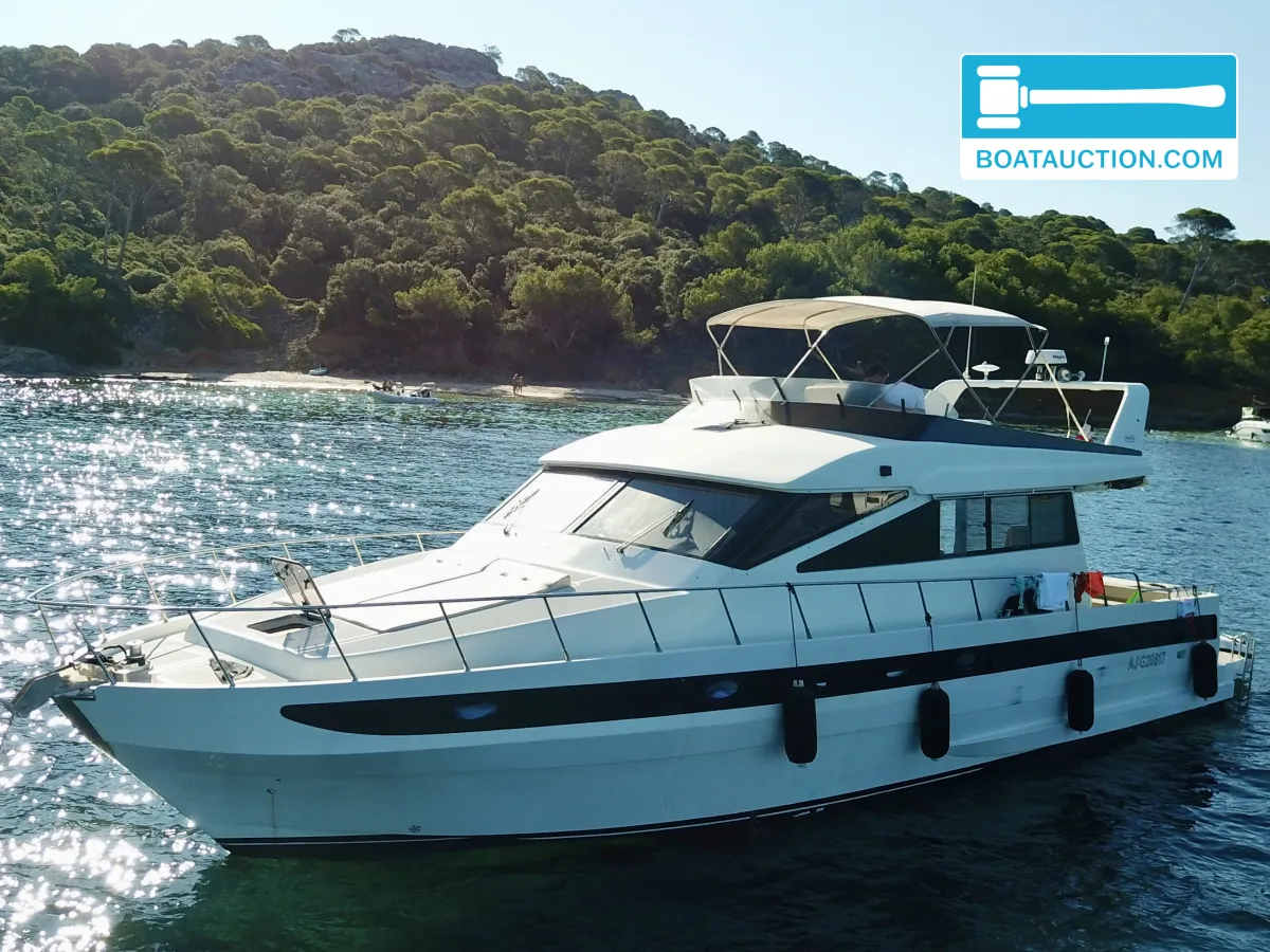 hoofdfoto: 1 Piantoni 53 Flybridge