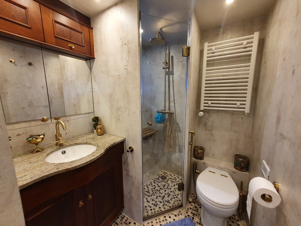 foto: 14 Delfino 60