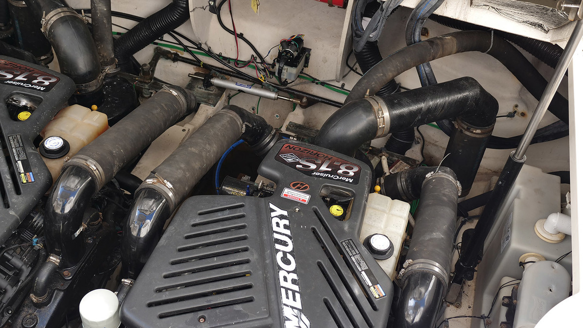 foto: 10 Sea Ray 340 Sundancer