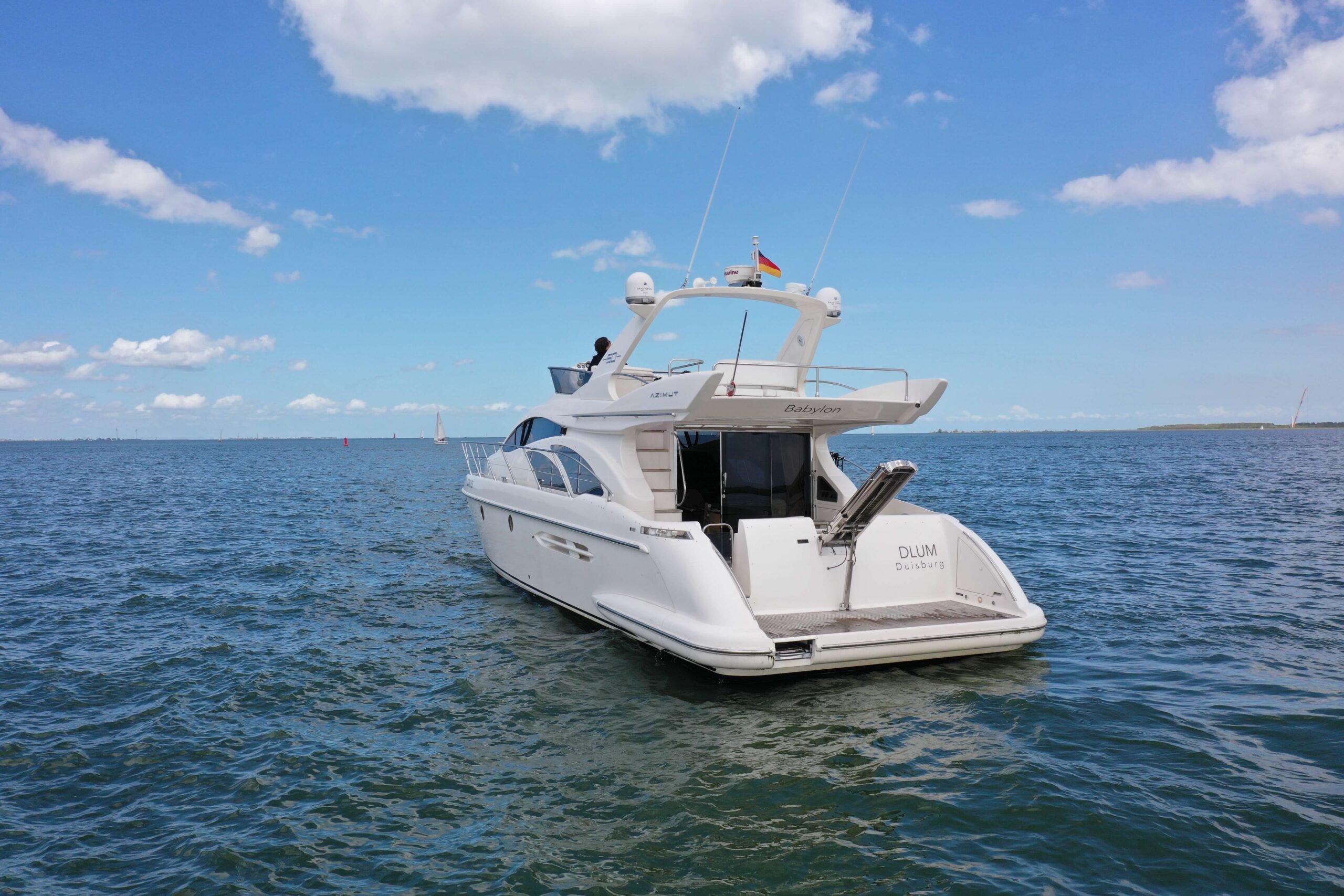 foto: 6 Azimut 50 fly